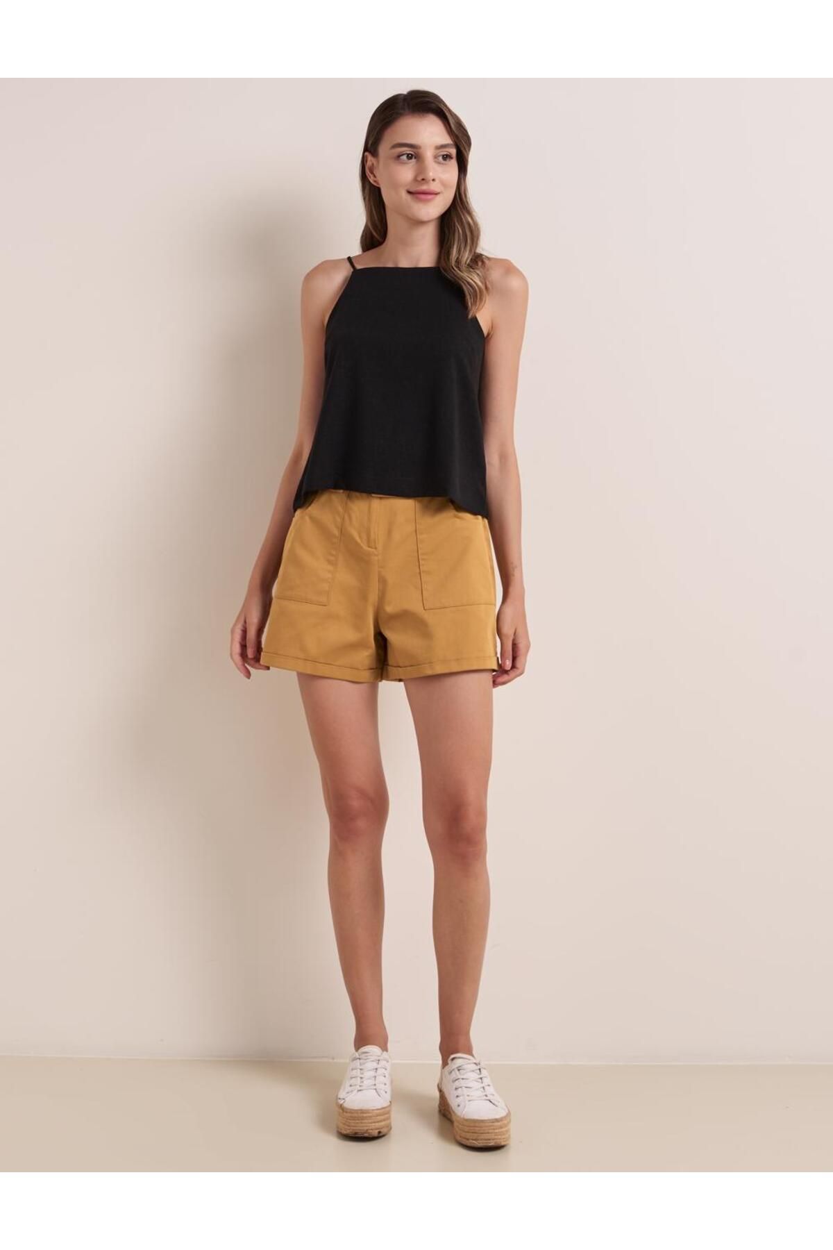 Jimmy Key-Black Straight Cut Open Neck Strappy Short Linen Blouse 4