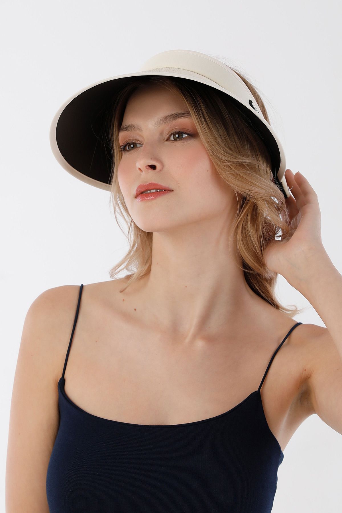 Fulla Moda-Adjustable straw hat with visor 3