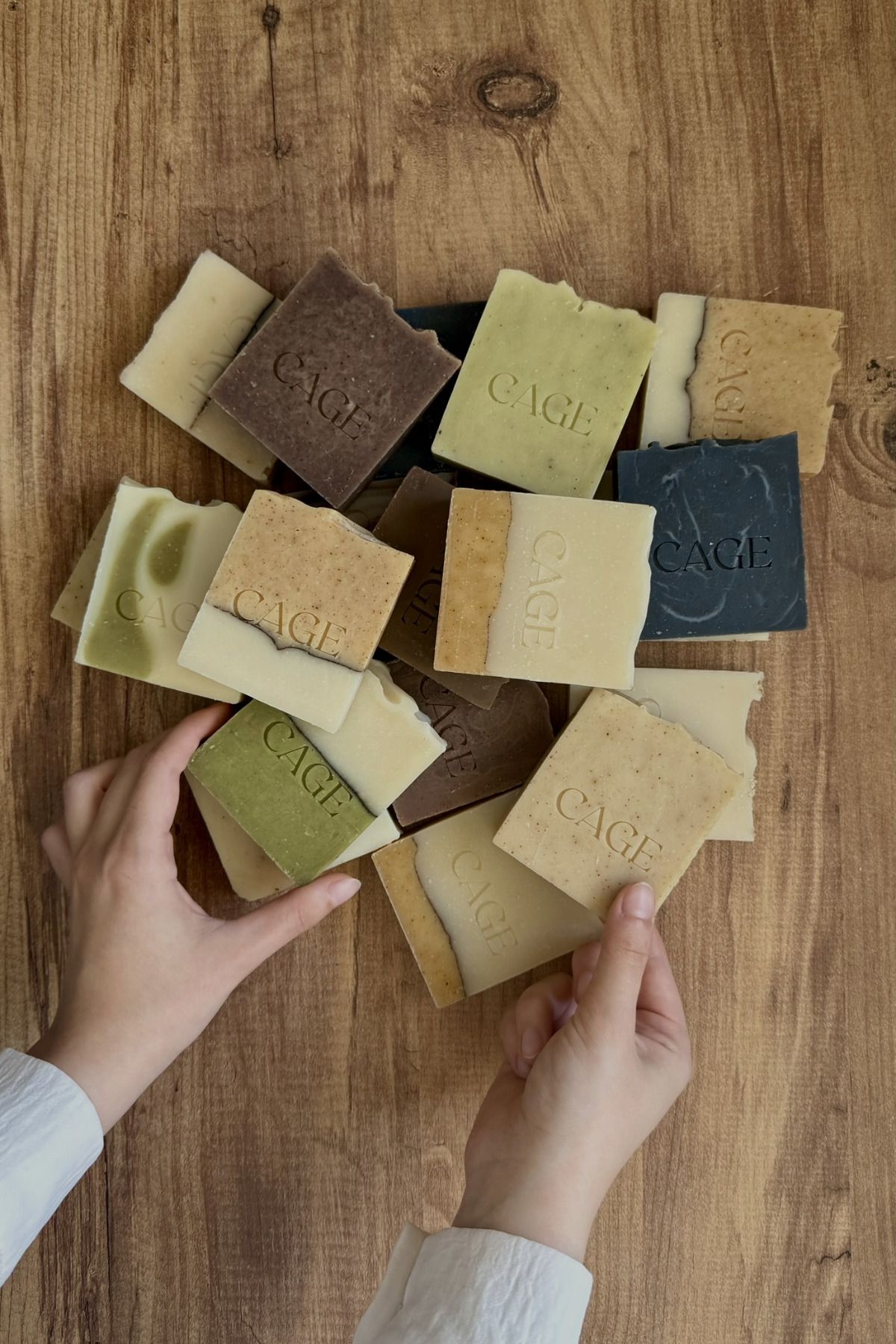 Cageartstudio-Natural Laurel Soap 2 Pack - 100% Handmade and Natural, Skin Friendly, Chemical Free (2 Pieces) 2