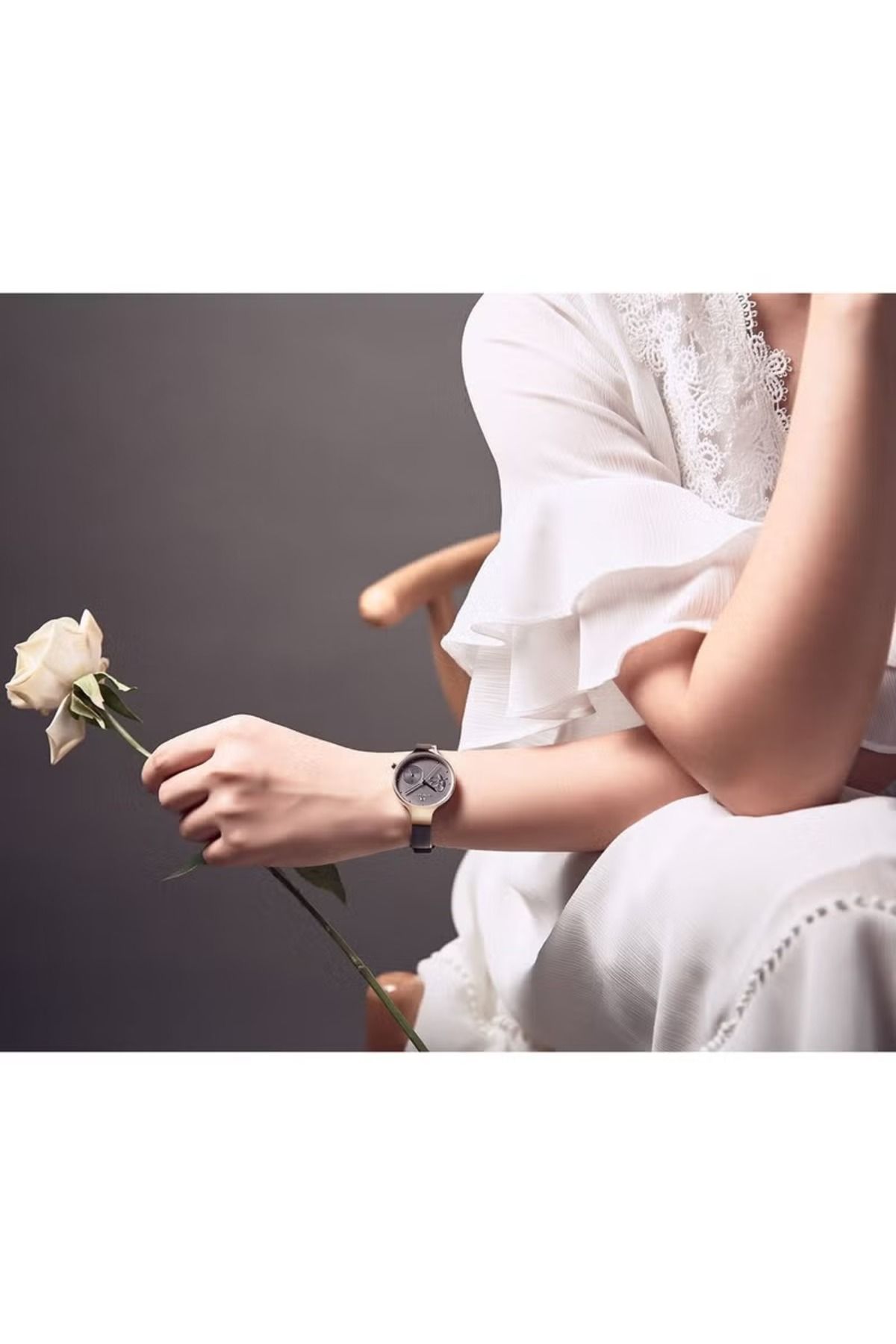 Naviforce-Elegant Women's Quartz Watch Stylish Round Dial with Floral Embossed Design Sub-Dial Display 4