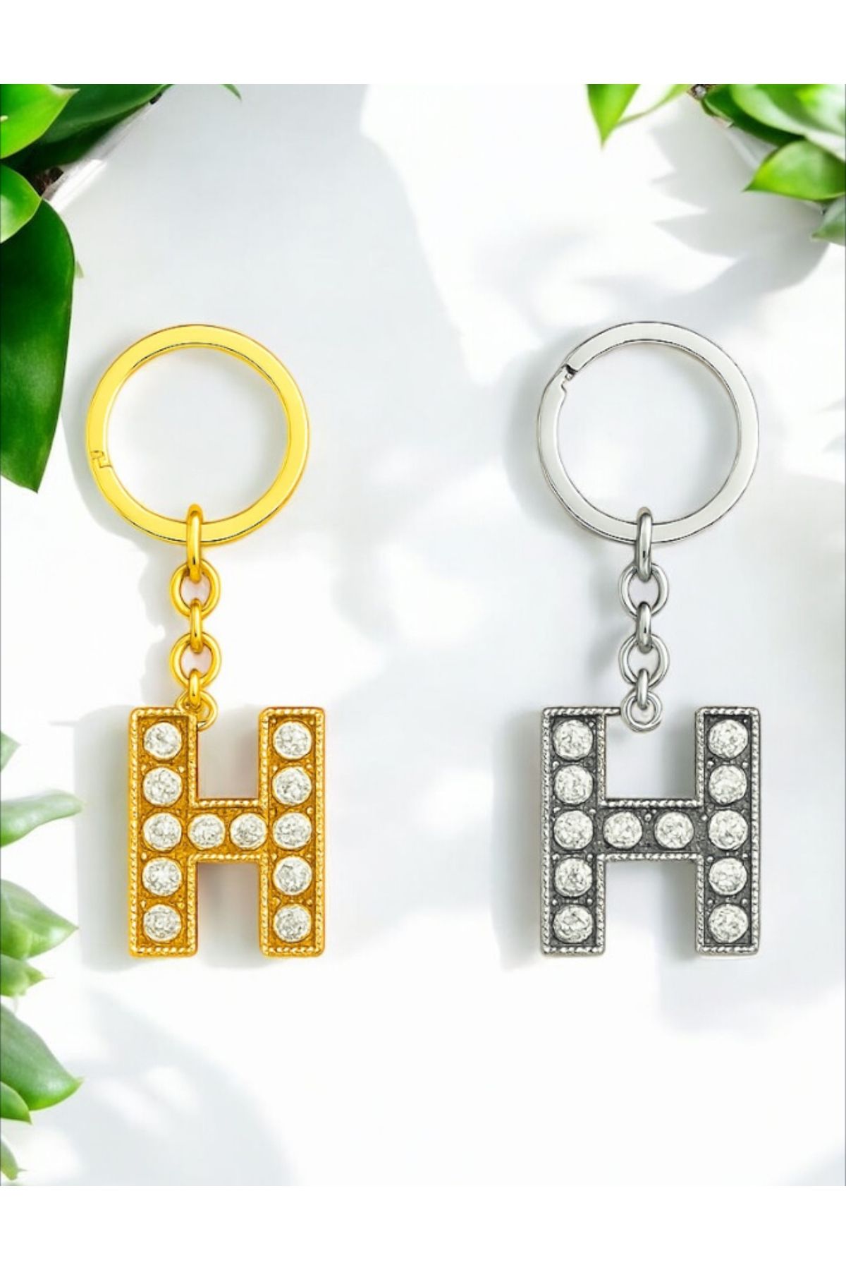 Handley-Sparkling'H' Letter Keychain – a Touch of Luxury and Meaning 4