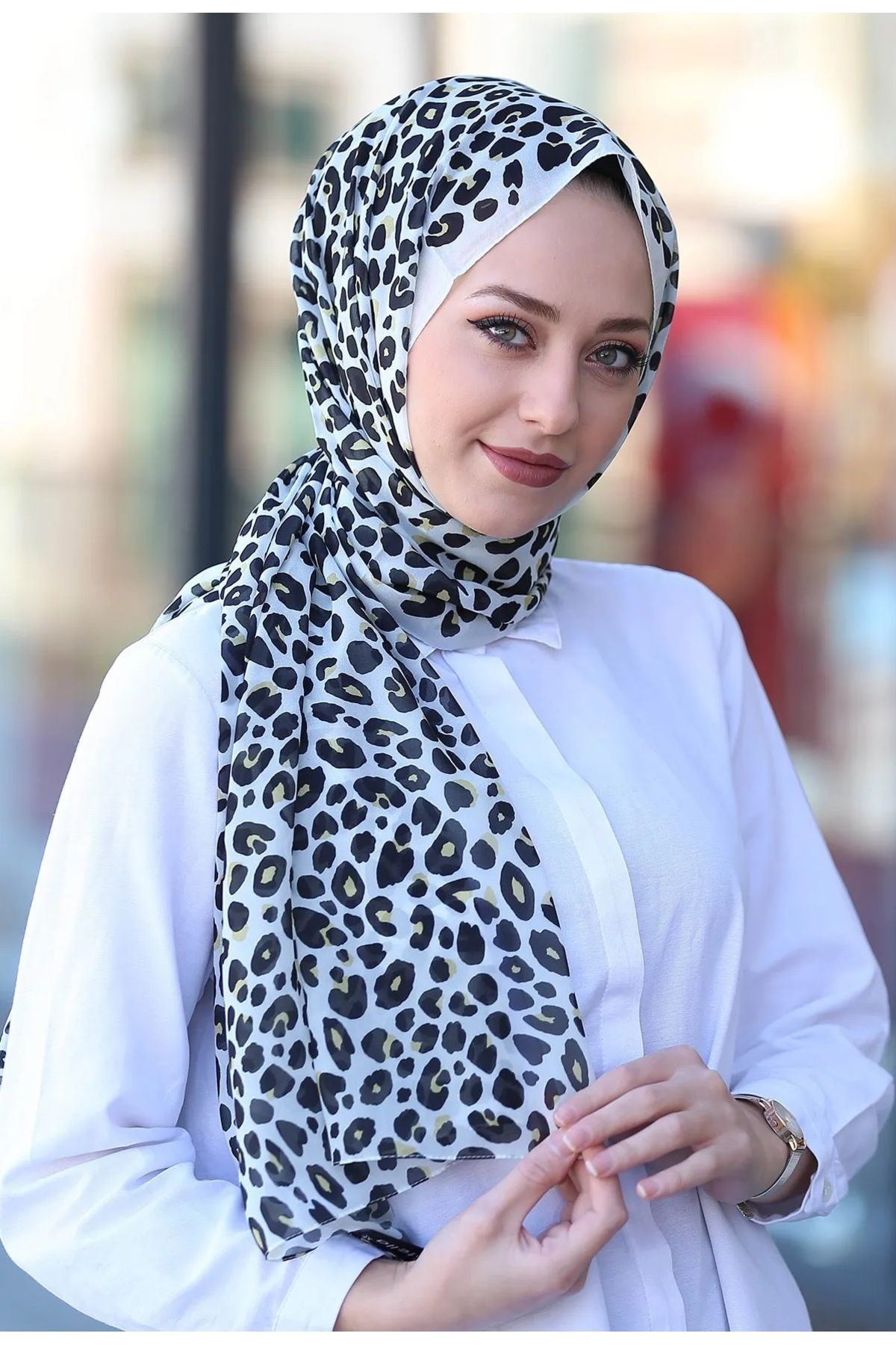 Stella-Leopard Patterned Black-White Chiffon Shawl 1