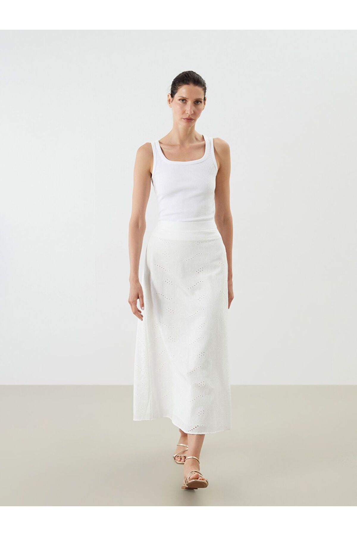 LC Waikiki-Lcwaikiki Classic A-Line Skirt with Elastic Waist and Openwork 1