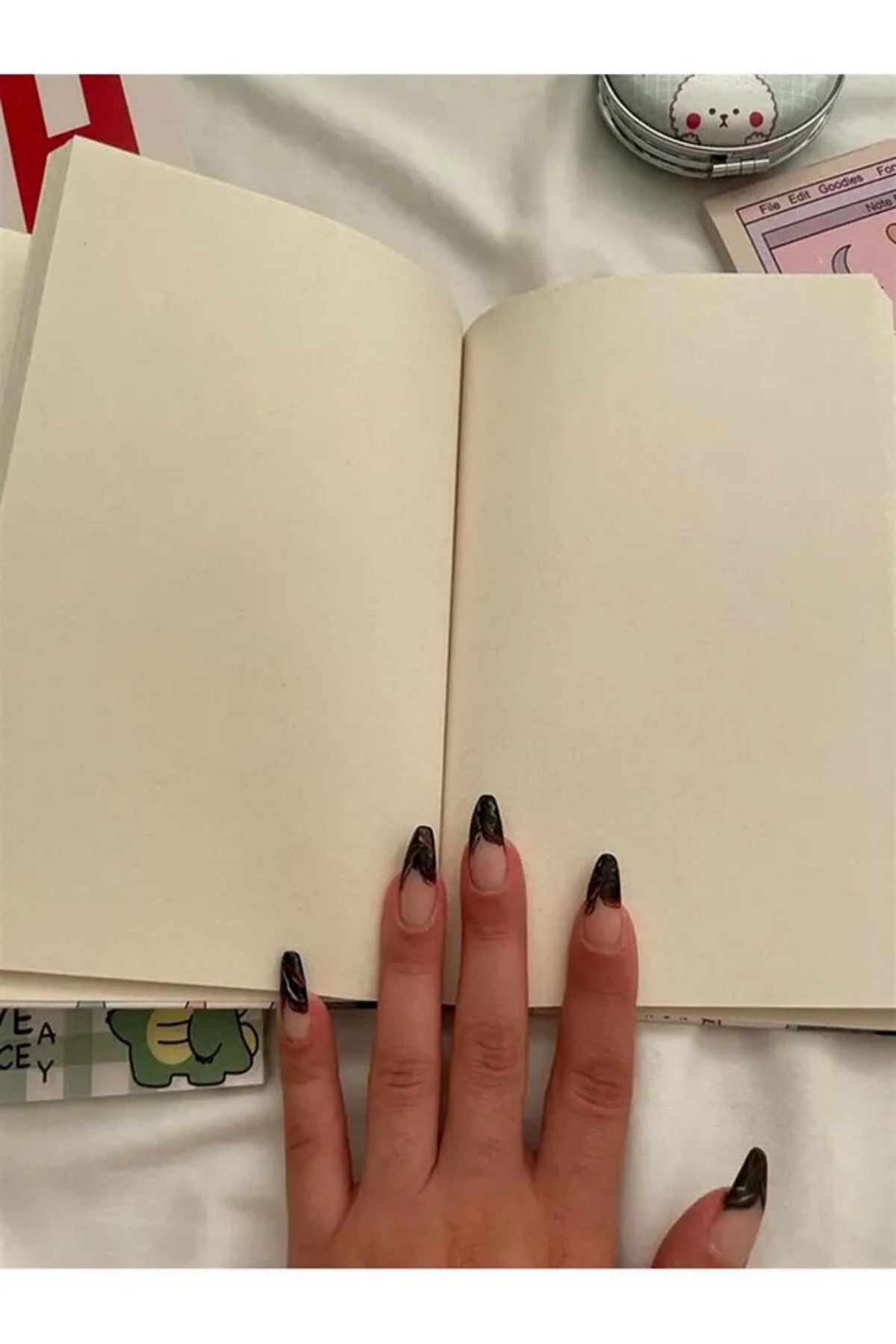 MİNGODAN-Designed Daily Elastic Notebook with Figure and Talking Design Unlined Notebooks 2