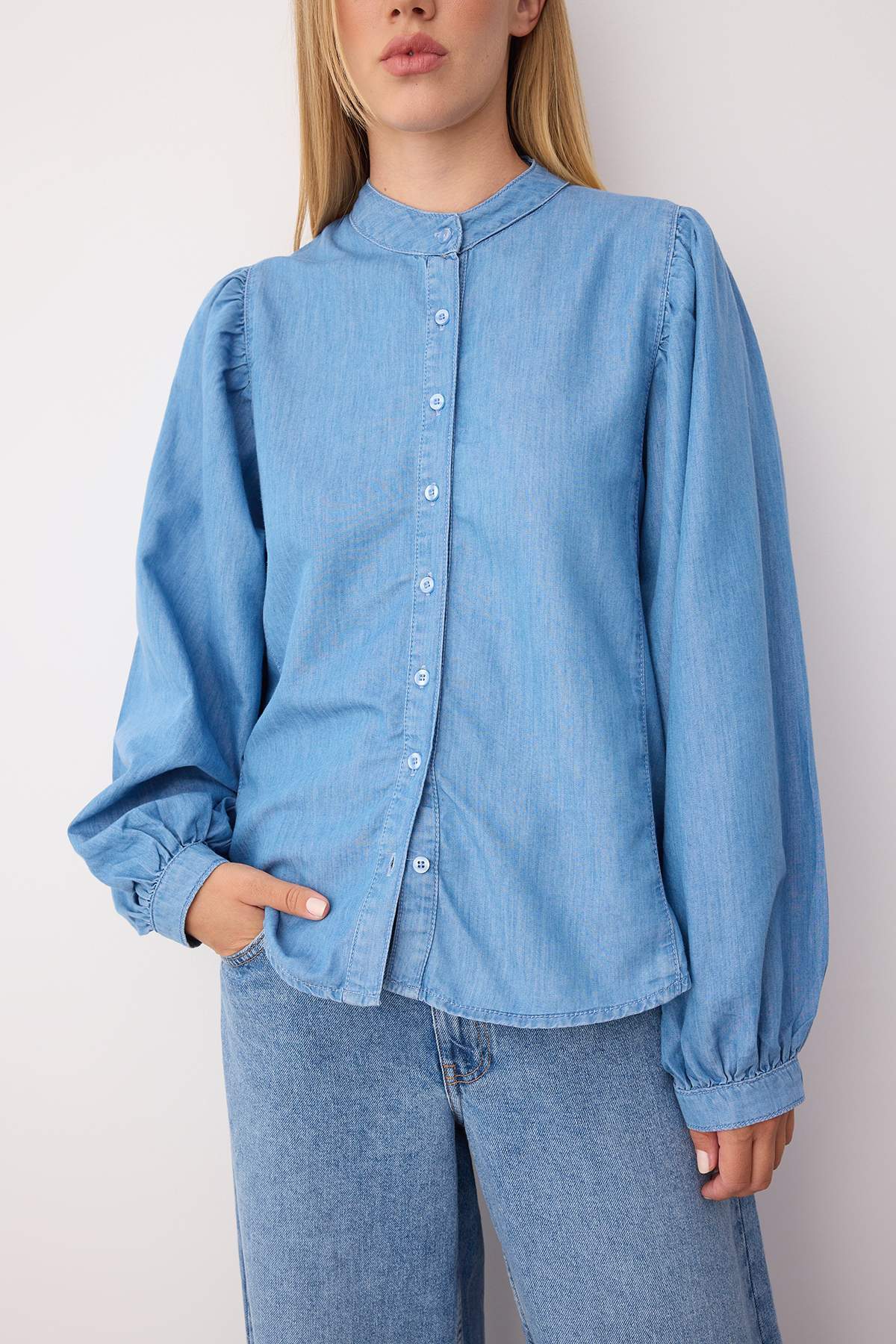 trendyolmilla-womens-navy-blue-straight-short