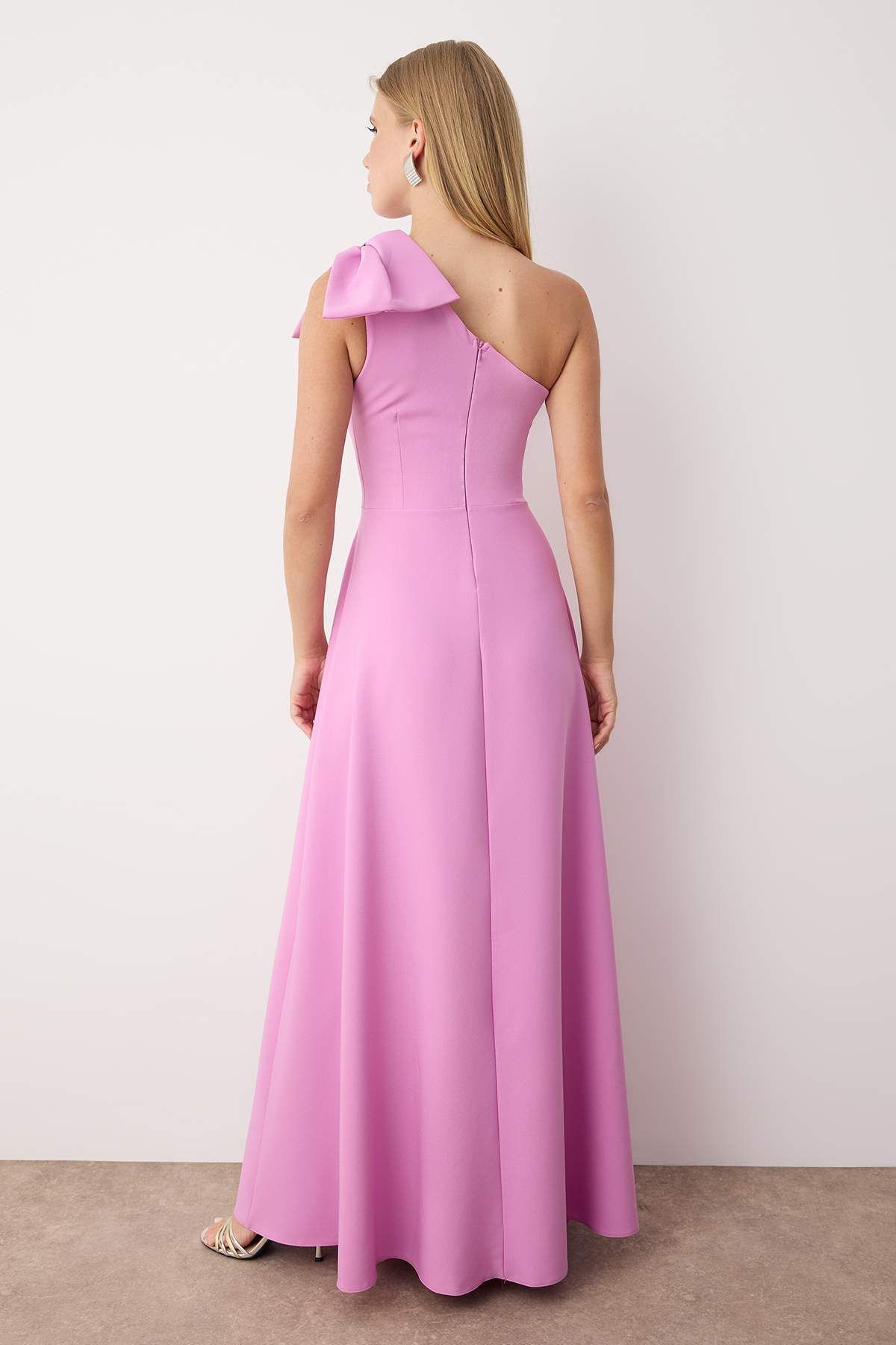 Trendyol Collection-Rosa A-Linie, gewebtes, stilvolles Abendkleid und Heimkehrkleid TPRSS24AE00163 4