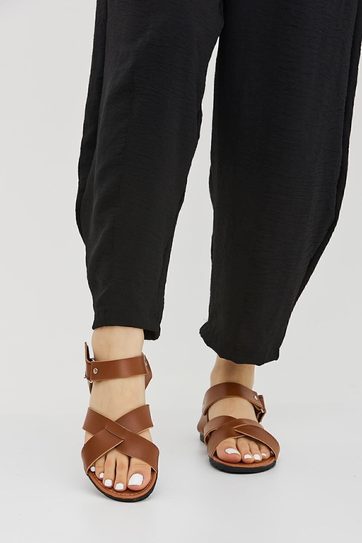 Moda Devrin-Sandale cu velcro ajustabile în cruce bronzată 3