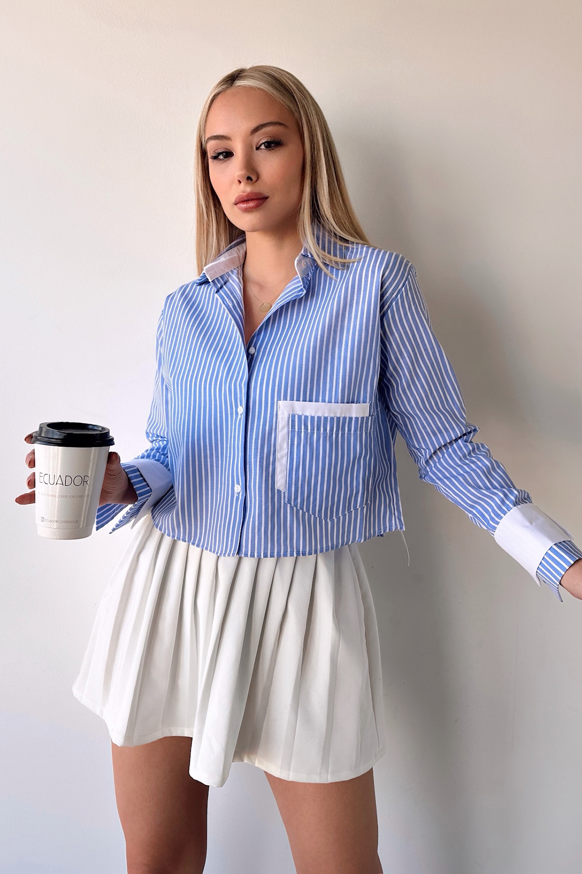 bacc Kadın Mavi-Beyaz Manşet Ve Cepleri Garnili Çizgili Oversize Crop Dokuma Gömlek görsel 4
