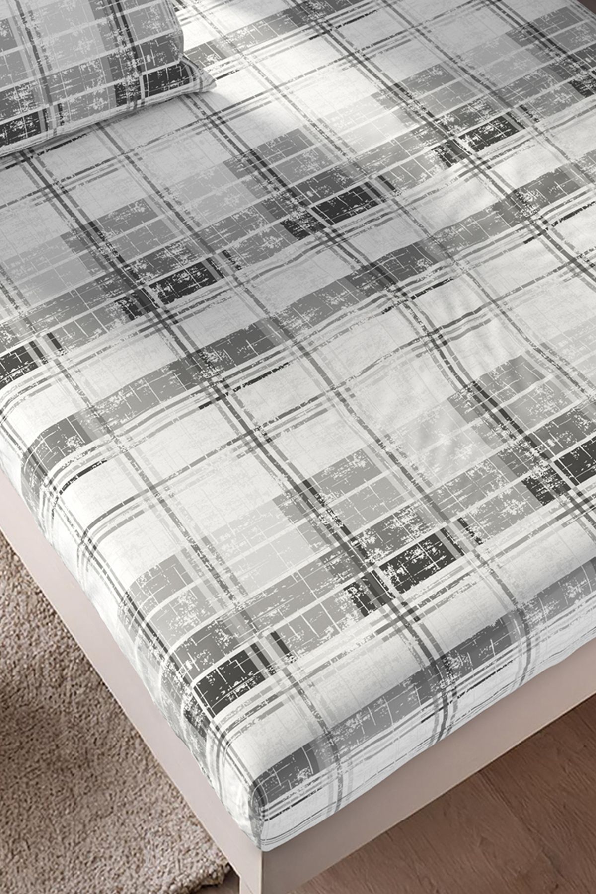 Lorien-Berry Patterned Elastic Sheet Set - Single/Double/Queen Size 5