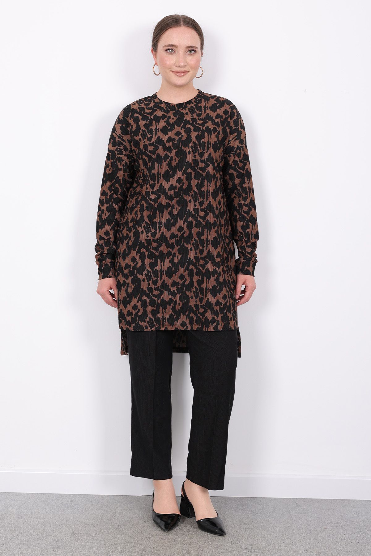 Linvey-Summer Comfortable Fit Wrinkle Fabric Leopard Pattern Double Suit Elastic Pants & Loose Cut Tunic 2