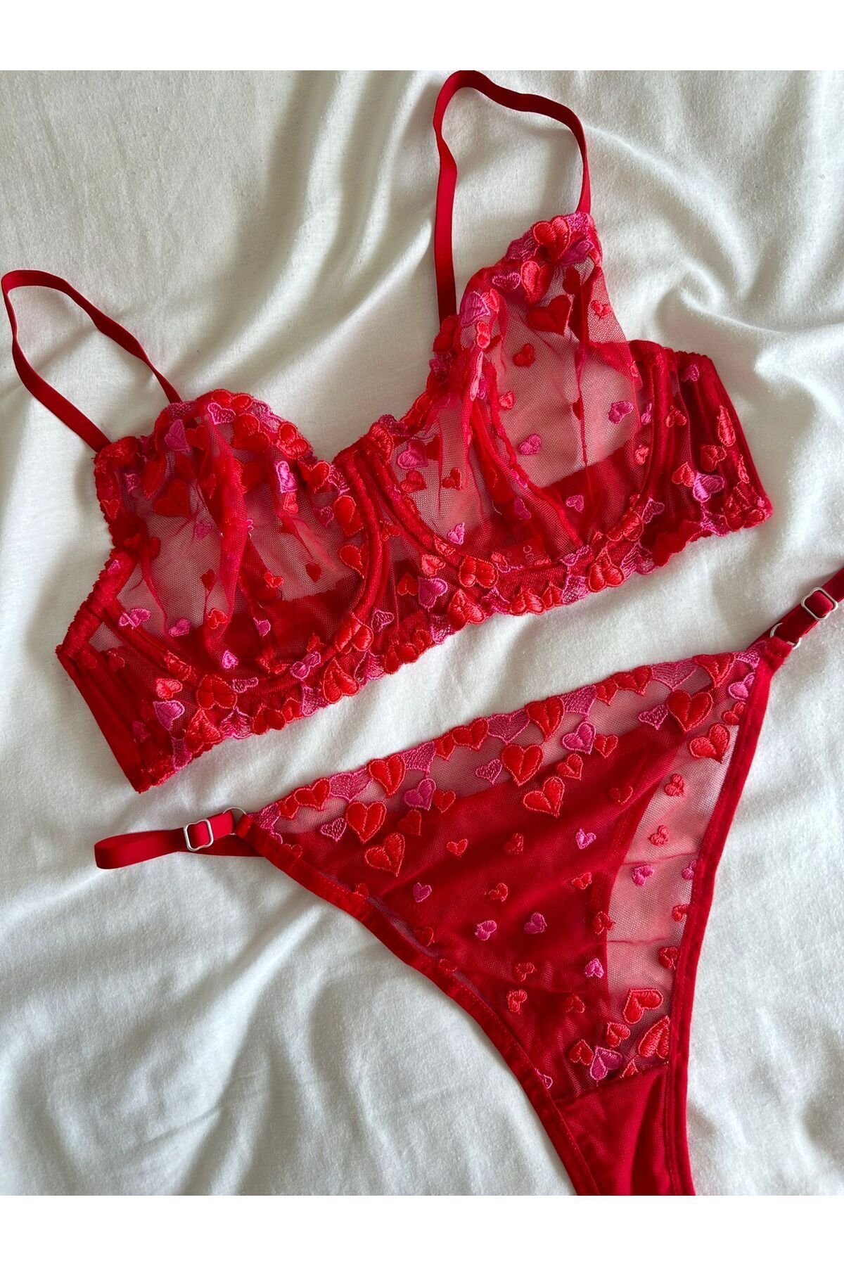 dem merys  Kırmızı Kalpli C Kap Büyük Beden Sütyen Takımı