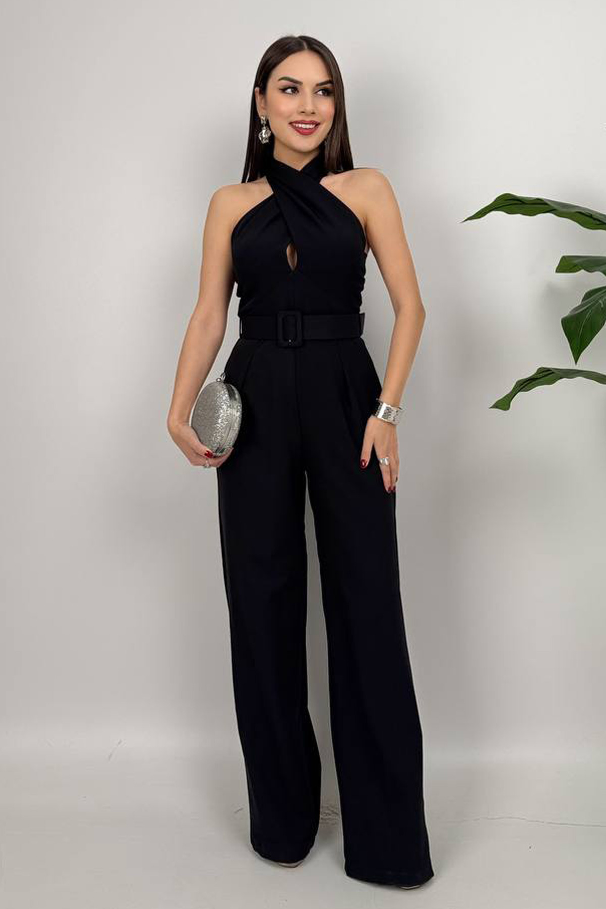 Dolcha Amber Kadın Kemer Detaylı Askılı Bol Paça Siyah Tulum – Rahat Şık Yazlık Kombin