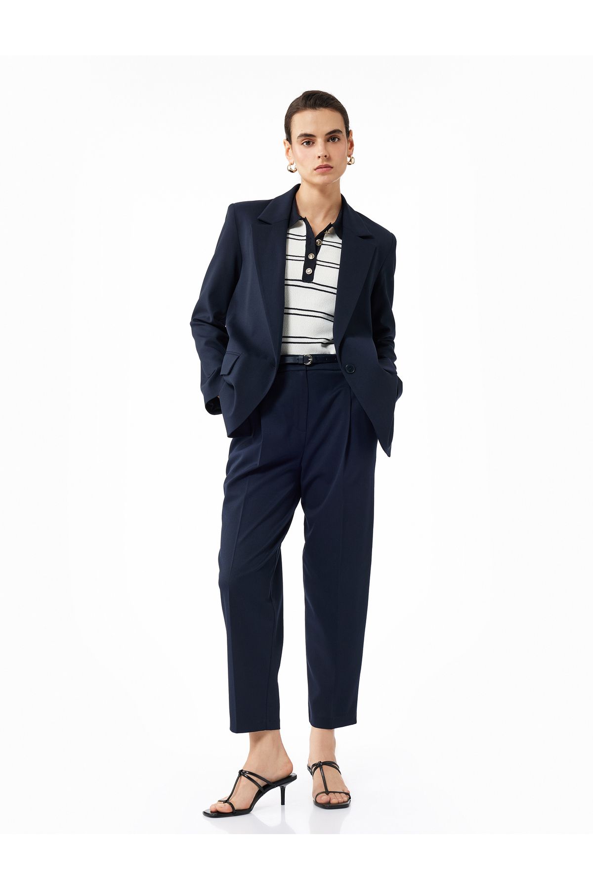 Koton-High Waist Oversize Cigarette Pants with Belt and Pockets 2