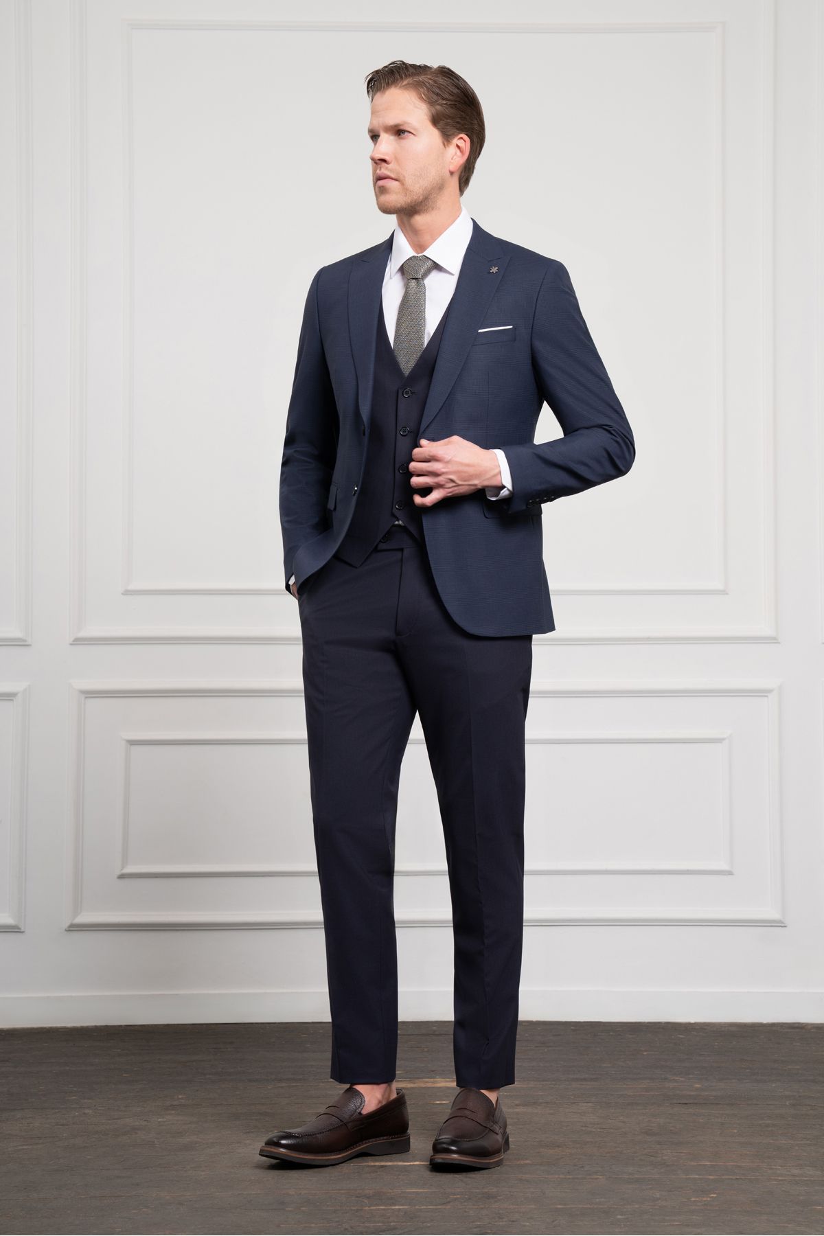 Morven-Men's Navy Blue Trend Vest Combination Wool Slim Fit Pointed Collar Suit 3