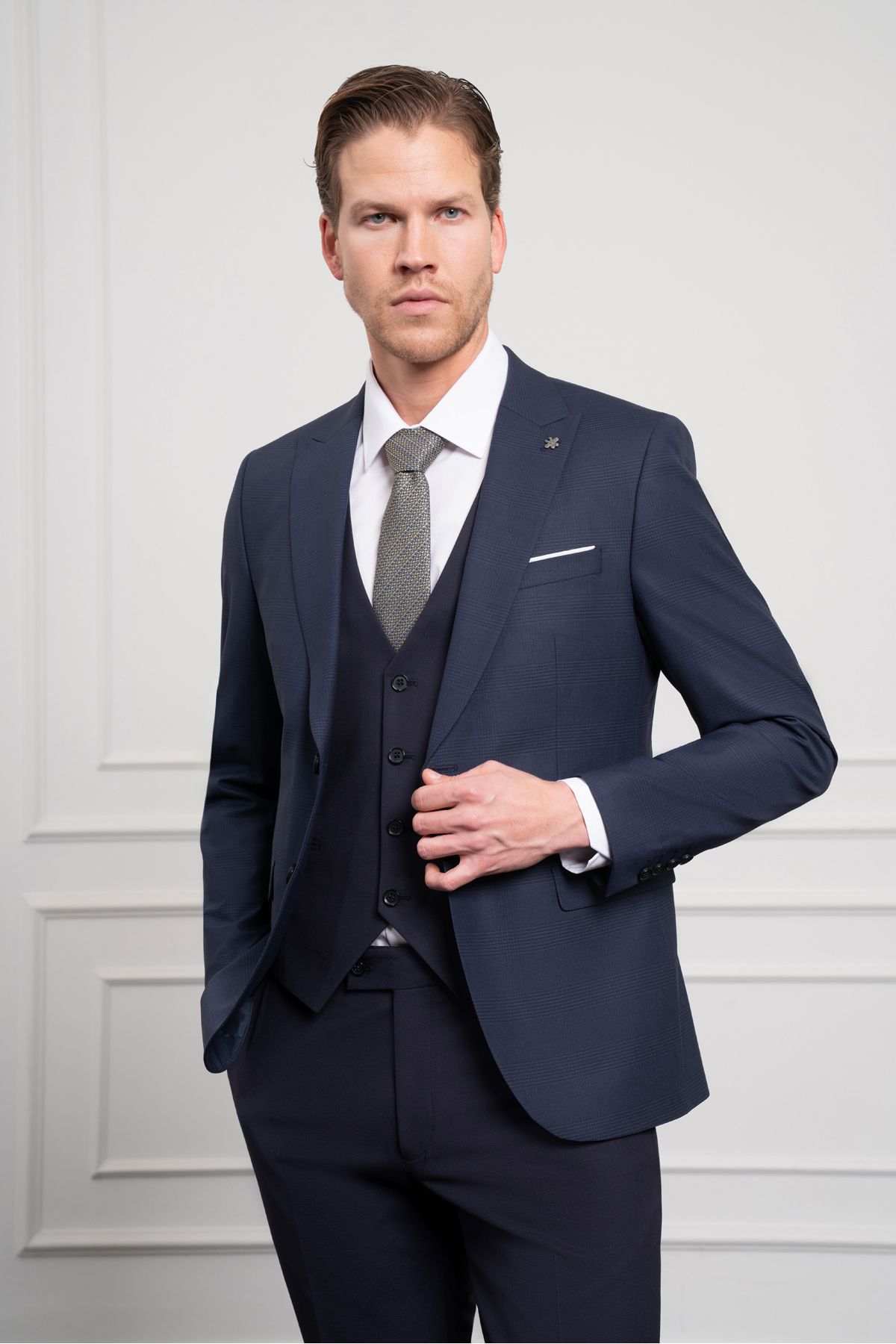 Morven-Men's Navy Blue Trend Vest Combination Wool Slim Fit Pointed Collar Suit 1