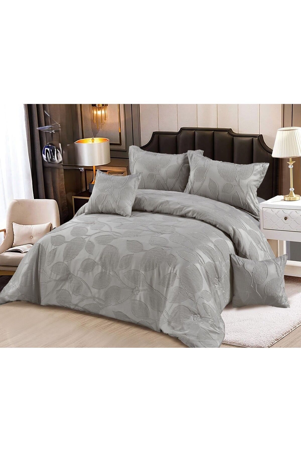 RedRosa-A double bedspread with an elegant and luxurious design, with a sophisticated jacquard pattern that adds a touch of elegance and beauty to your room decor. 1