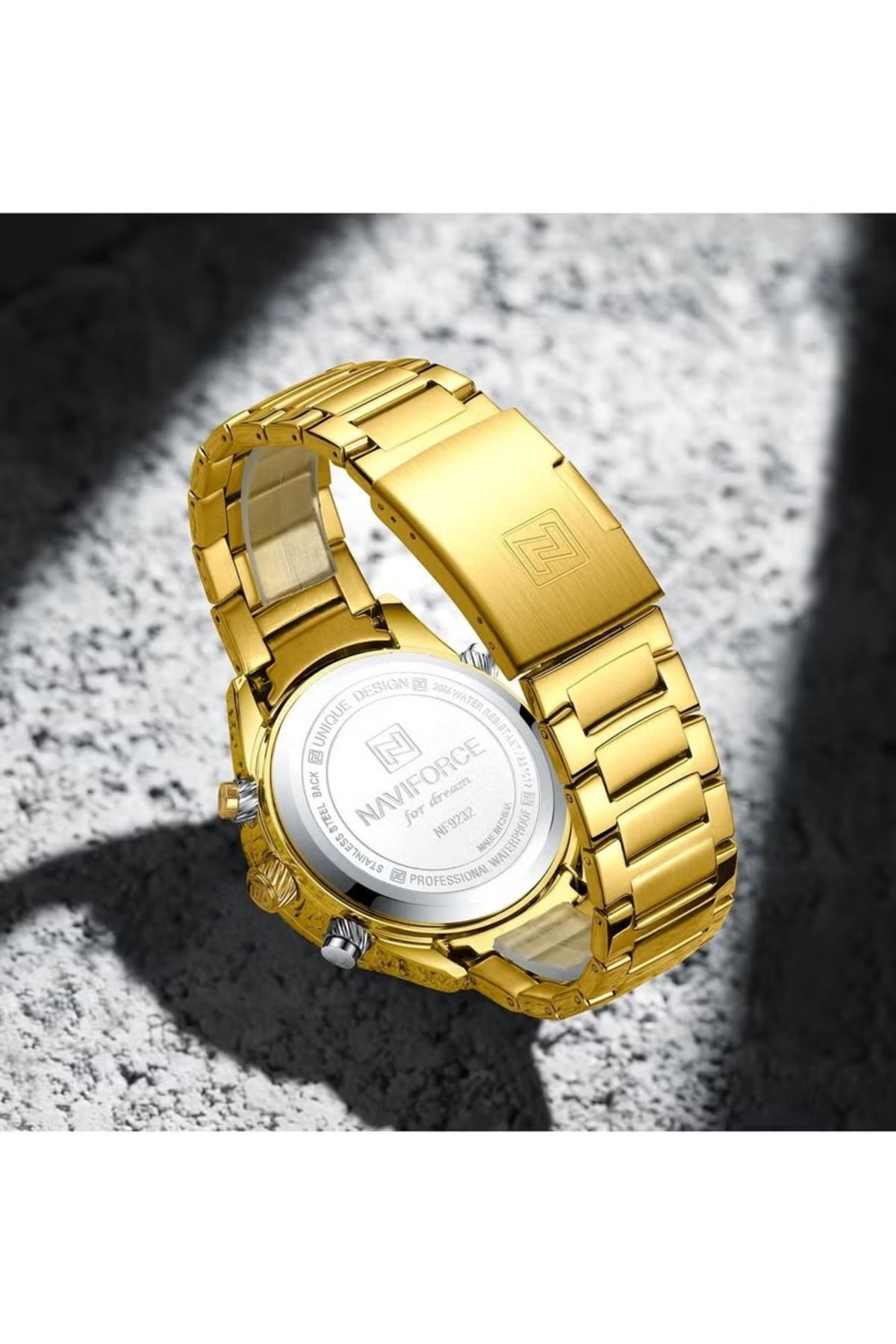 Naviforce-Dual Display Stainless Steel Watch for Men with Analog and Digital Time Multifunctional Features 3