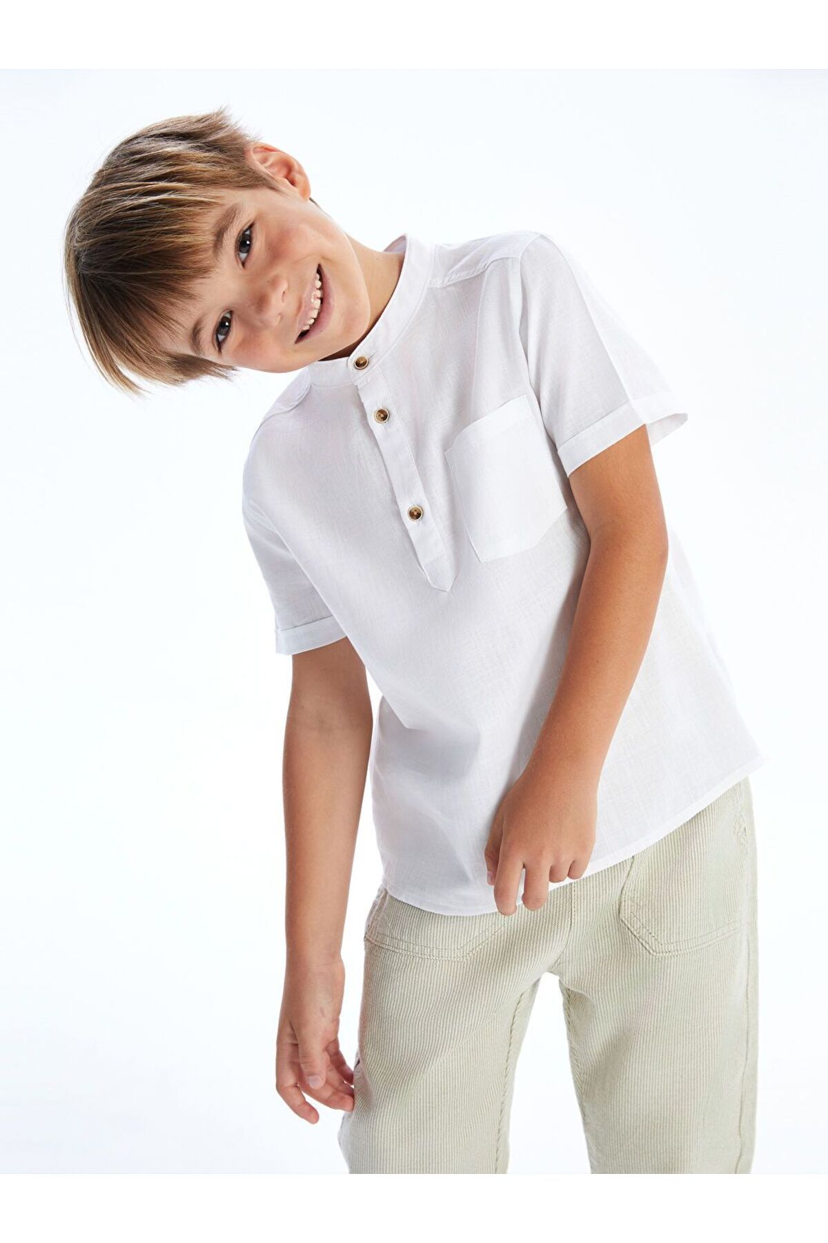 LC Waikiki Hakim Yaka Poplin Erkek Çocuk Gömlek fotoğrafı 2 (önizleme)