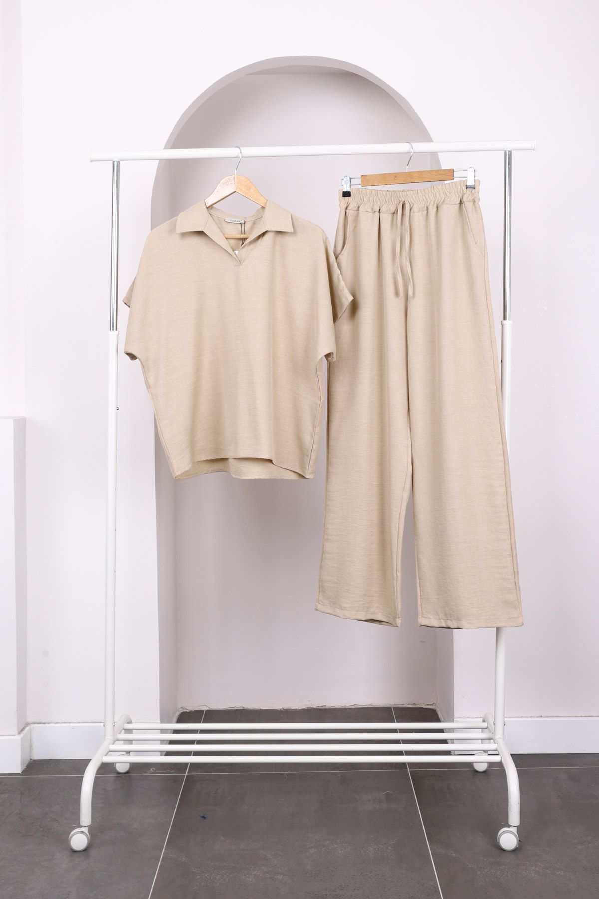 İmajButik-Mink Off-Shoulder Shirt and Trousers Linen Suit 1
