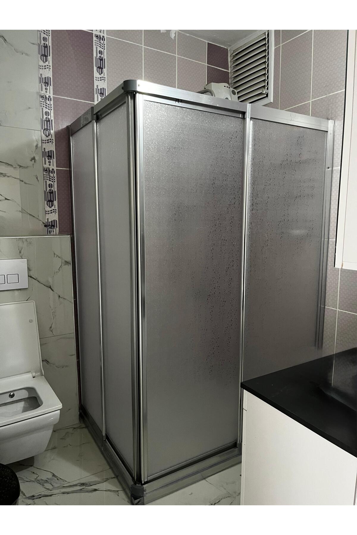 Mica Shower Cabin Chrome Color Drop Patterned Corner