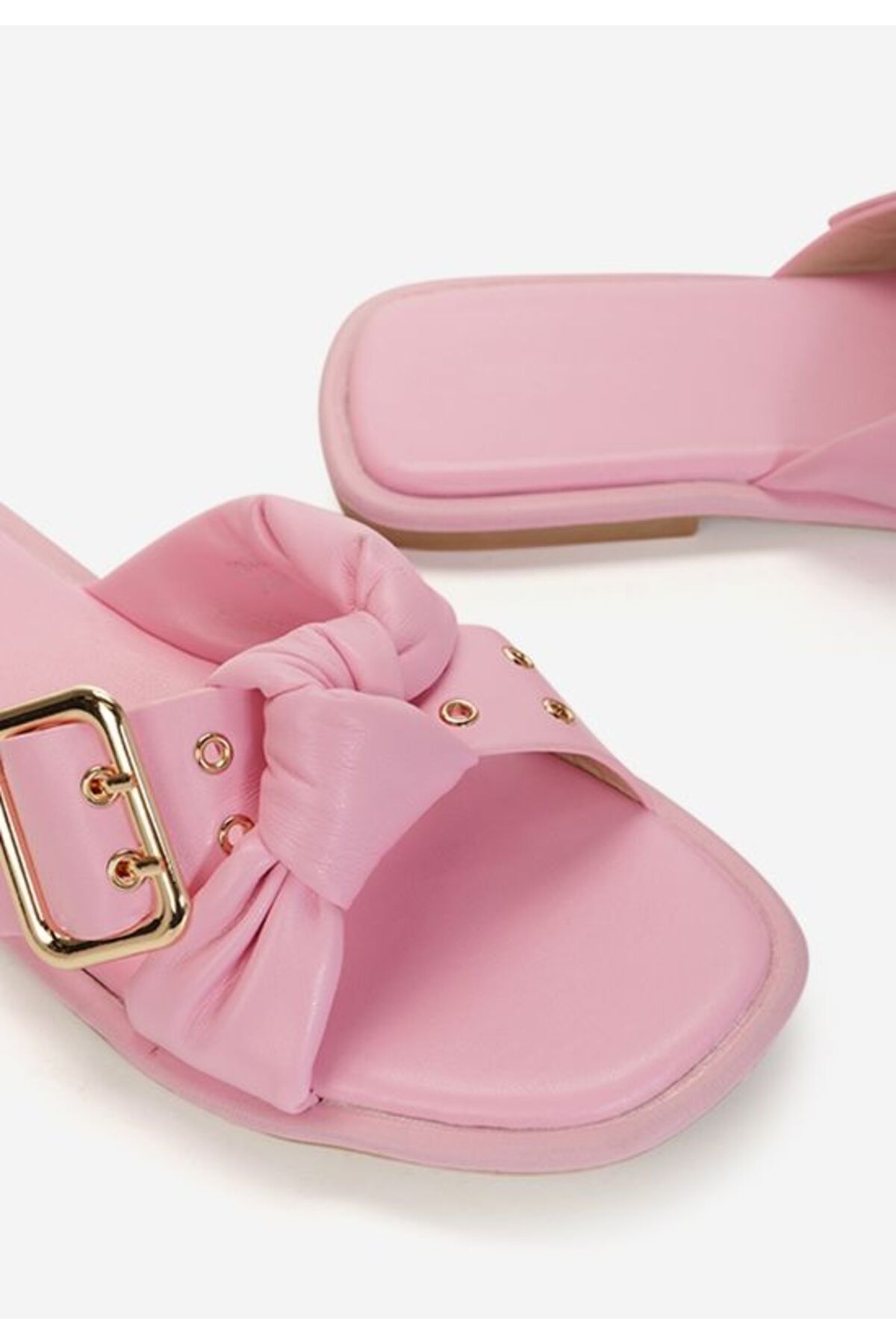 B T Shoes-Women's slippers Size fuchsia 5