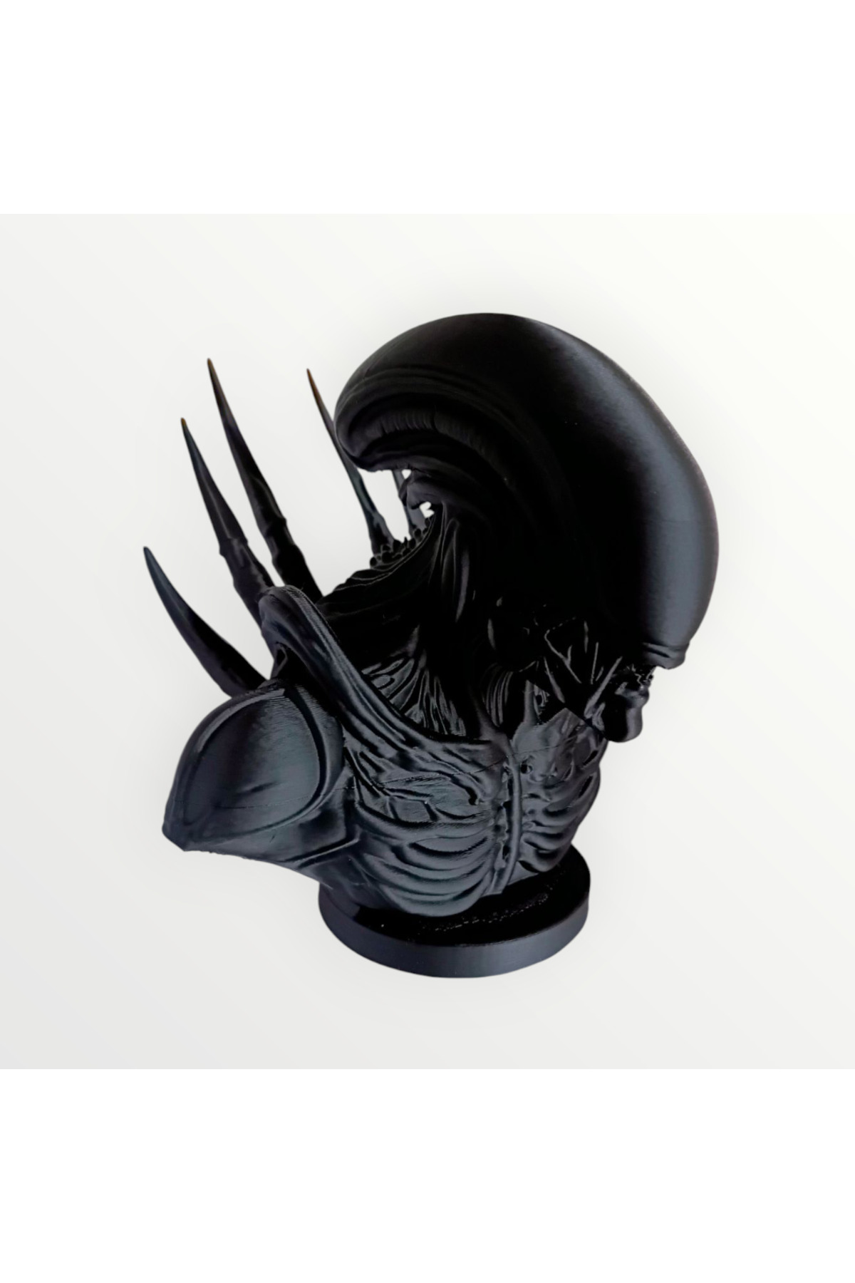 Alien Xenomorph Figürü 17 cm – Detaylı 3D Baskı Film Karakteri Heykeli