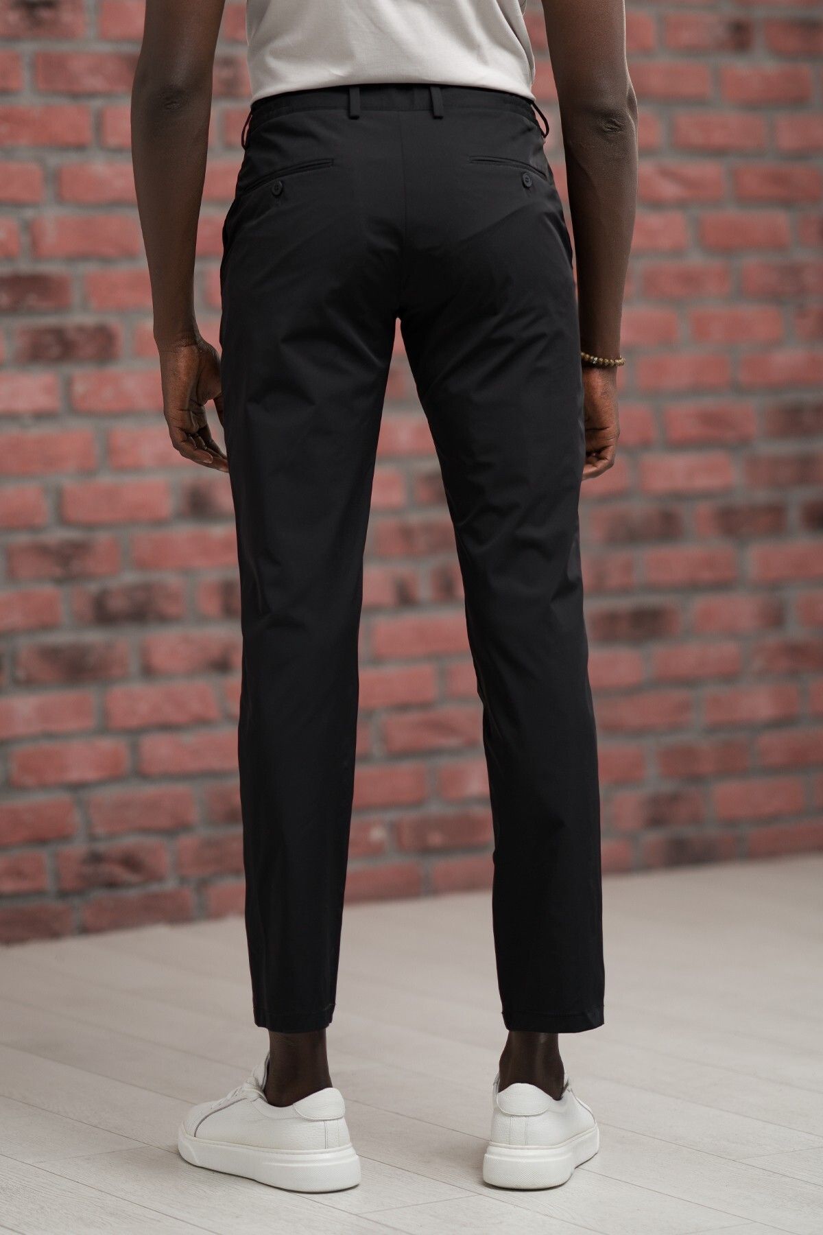 Paul Martin-Regular Fit Lycra Parachute Fabric Jogger Pants with Threaded Waist and Elastic 3