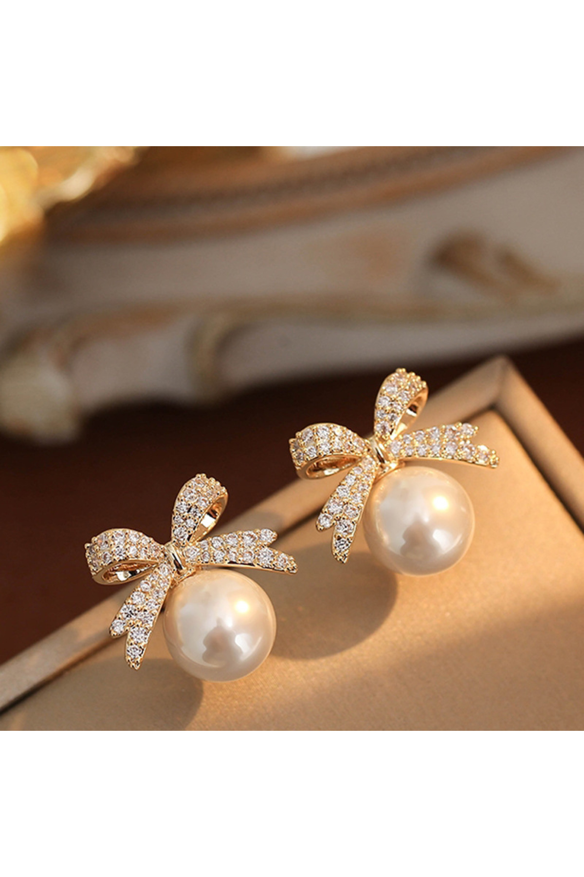 Choice white Sparkling Rhinestone Bow Pearl Stud Earrings Light Luxury Fashio...