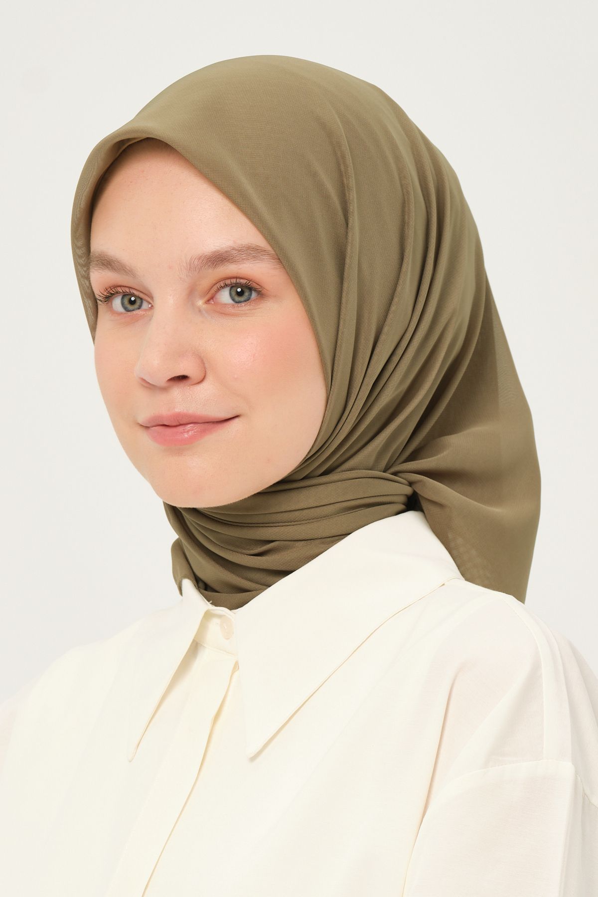 Madame Polo-Plain Chiffon Square Scarf Soft Khaki 5