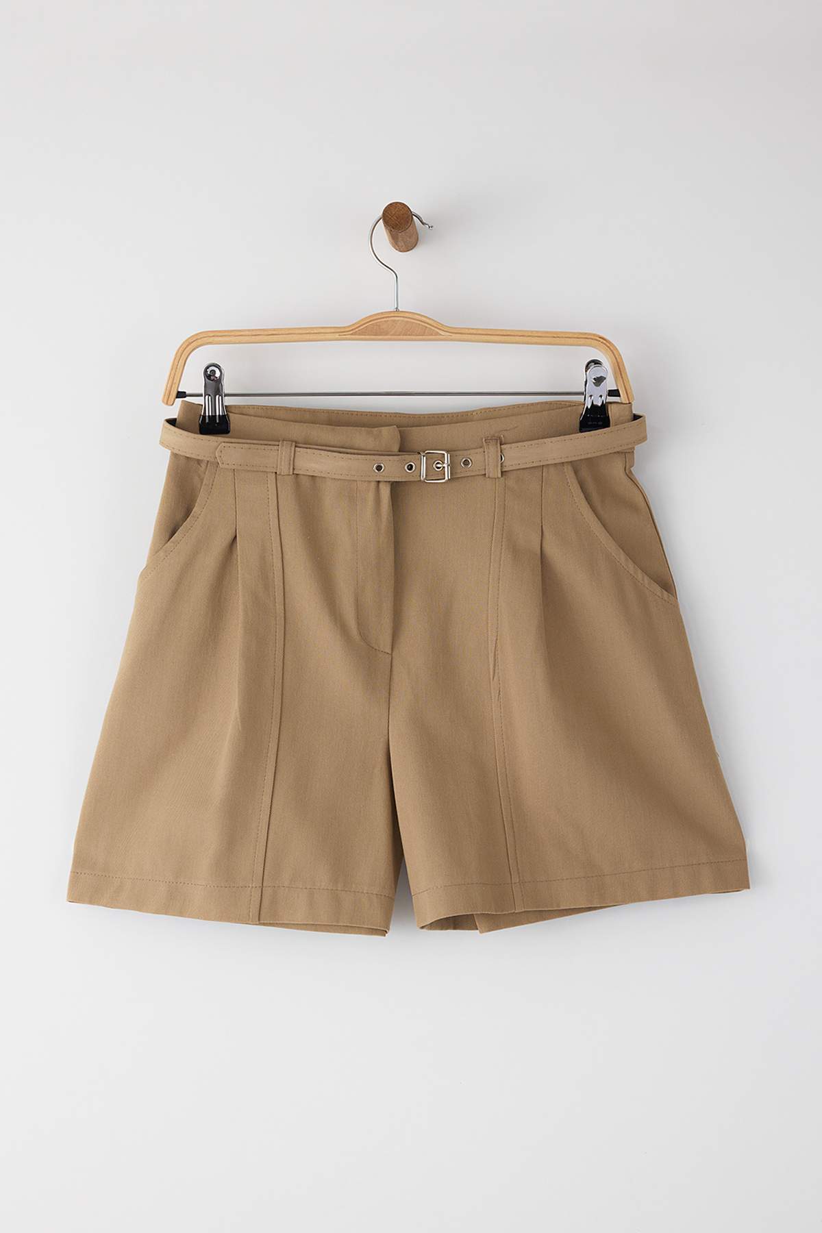 Trendyolmilla  Vizon Gabardin Pamuklu Kemerli City Boy Şort & Bermuda TWOAW26SR00009 - Görsel 5