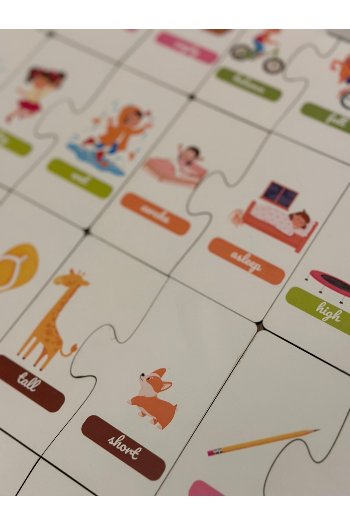 بازی پازل تضادهای آموزشی زبان انگلیسی – اسباب‌بازی آموزش مونته‌سوری