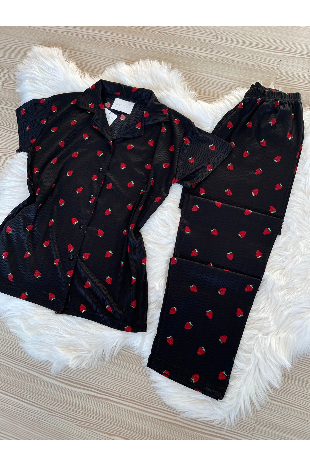 Pijamacs Siyah Çilek Desenli Pegasus Kısa Kol Pijama Takımı görsel 6