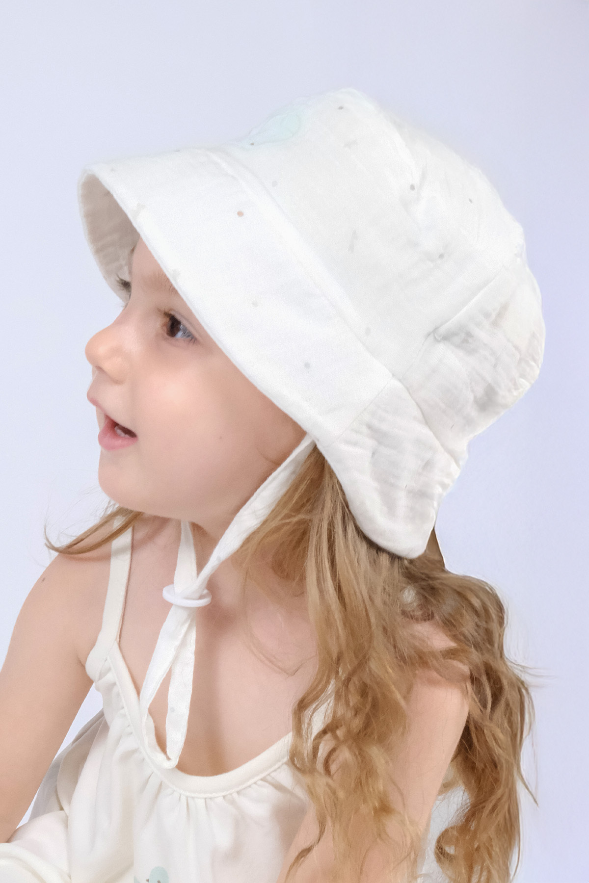 Little Gusto Organik Pamuk Müslin Balıkçı Ekru Bebek Şapkası fotoğrafı 2 (önizleme)