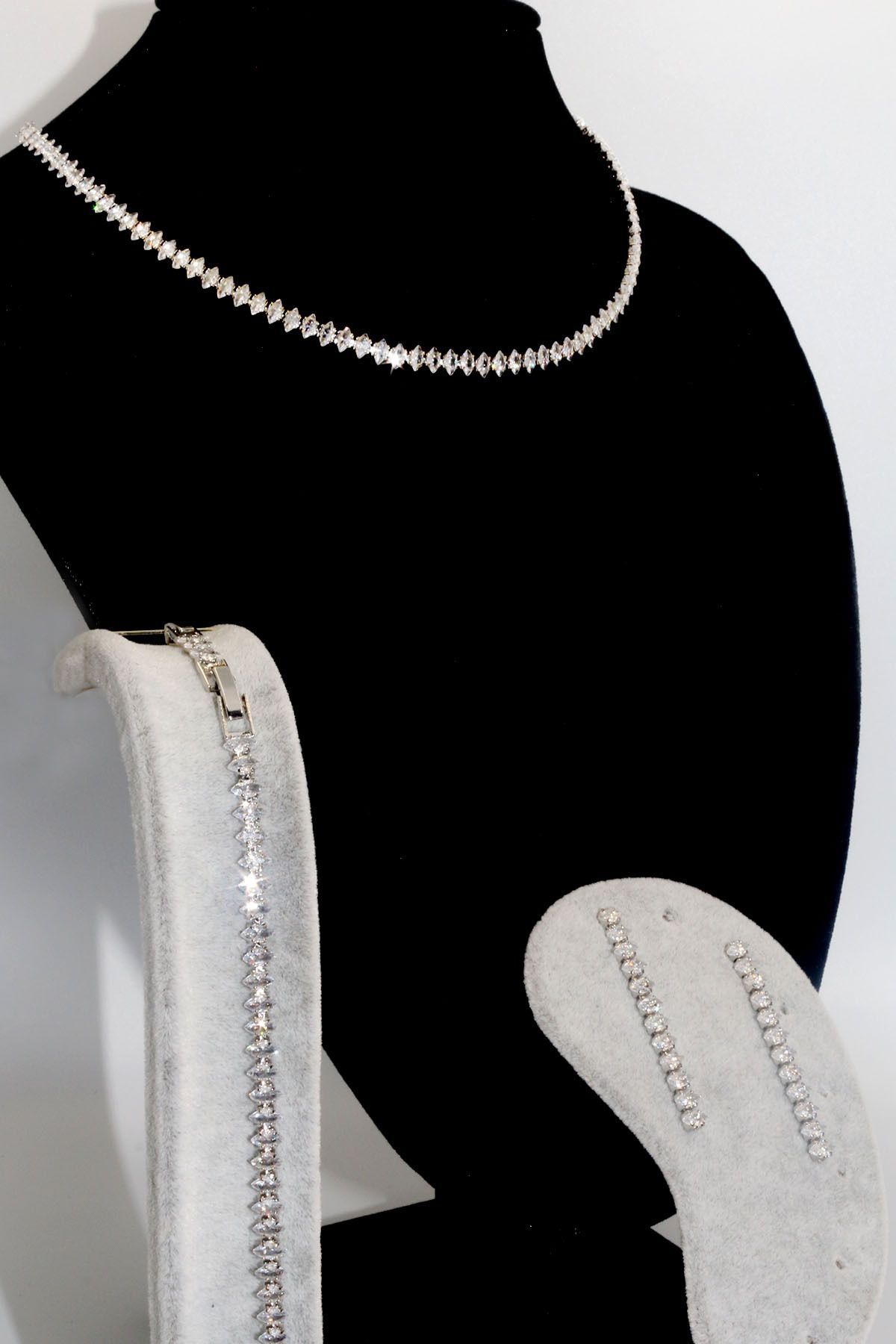 MOSSMOUR Kadın Zirkon Mekik Taşlı Gümüş Su Yolu Arpa Kolye Bileklik Küpe Kuyumcu Set Takım