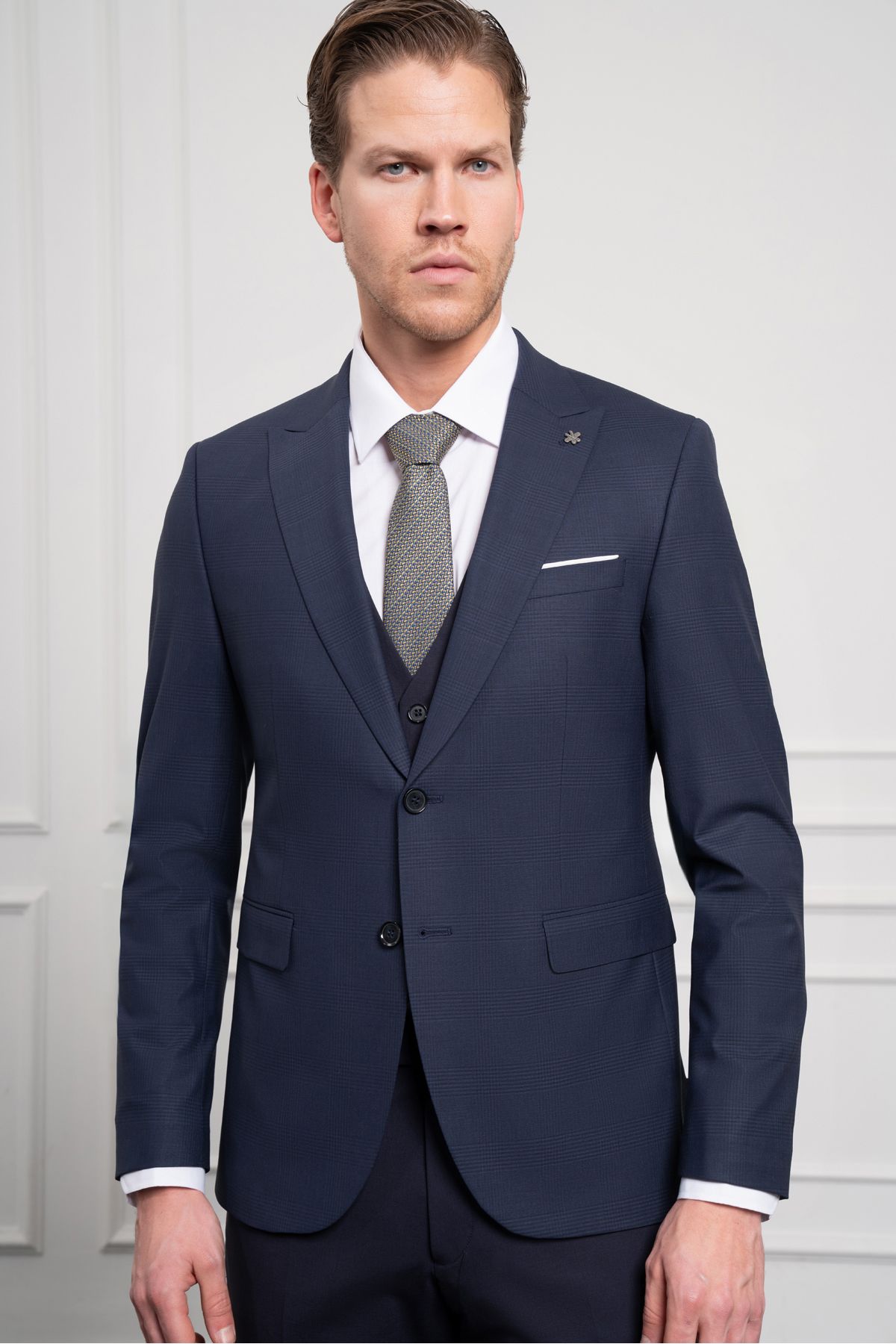 Morven-Men's Navy Blue Trend Vest Combination Wool Slim Fit Pointed Collar Suit 5