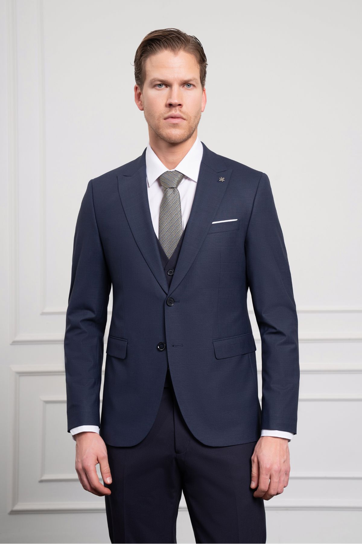 Morven-Men's Navy Blue Trend Vest Combination Wool Slim Fit Pointed Collar Suit 4