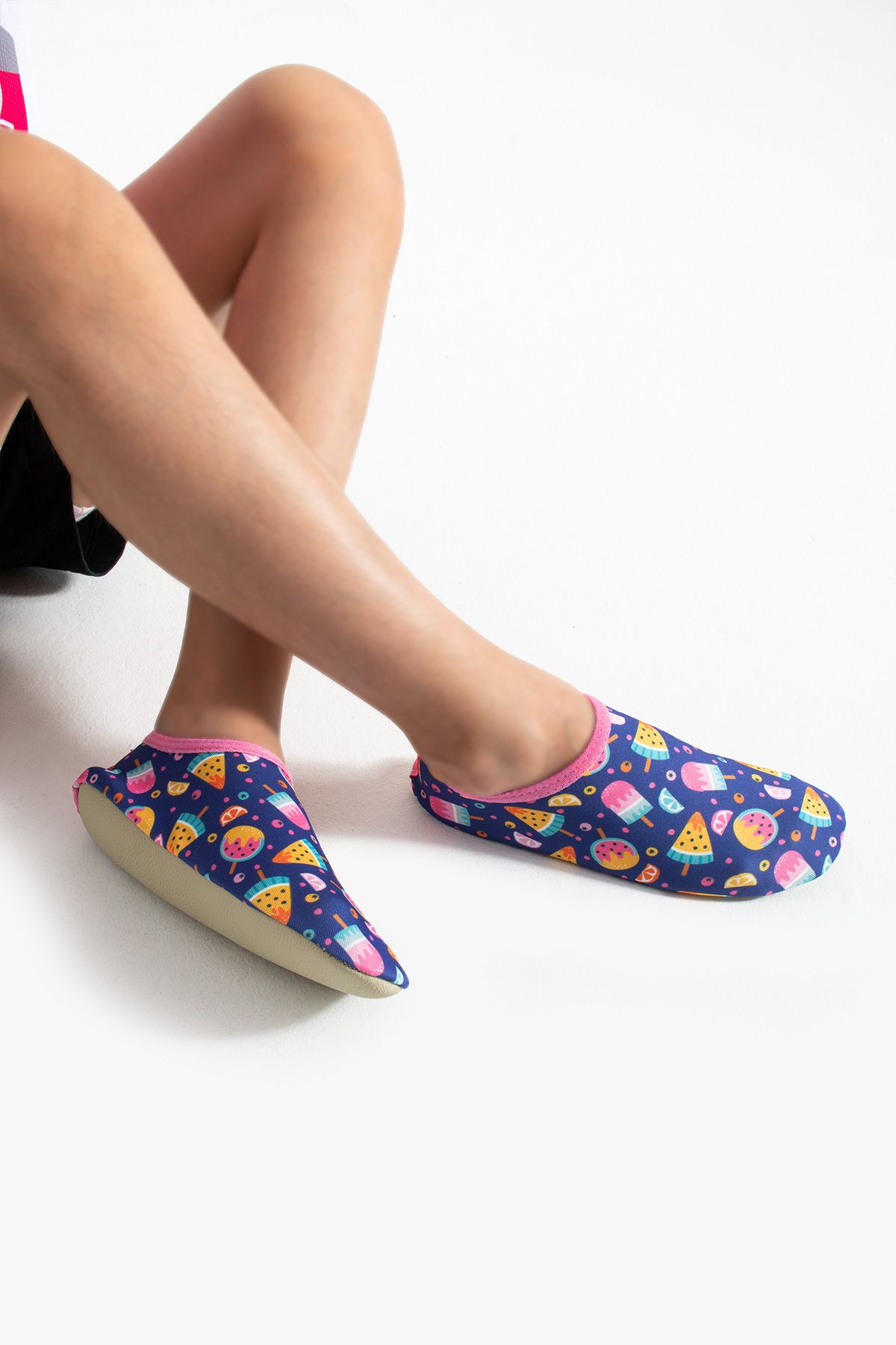 lord's ayakkabı-Durable Sea and Pool Booties with Anti-Slip Soles and Ergonomic Design 2