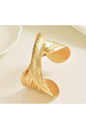 LİLİBETH BİJOU Gold Spiral Kelepçe Bileklik – Heykelsi Tasarım
