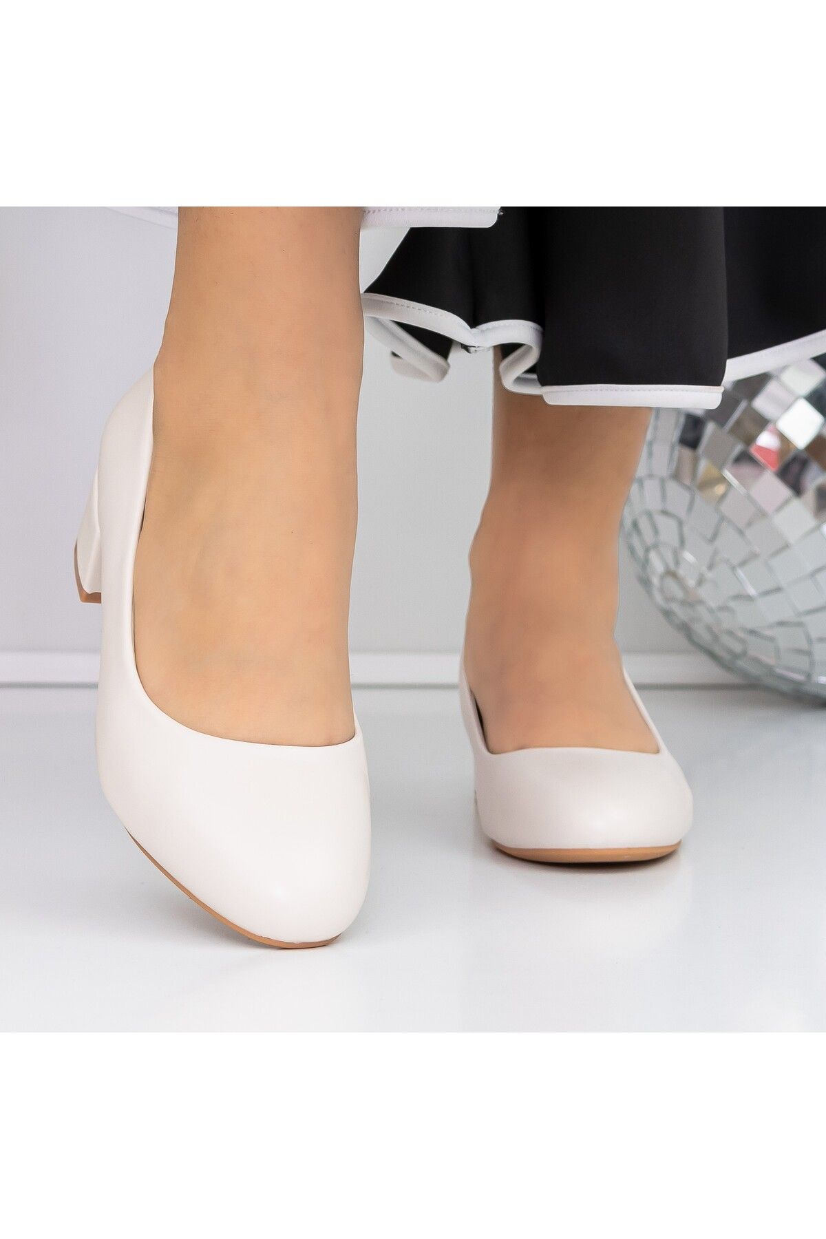 mei-Chunky Heel Shoes 3LE32 Light Beige | 3