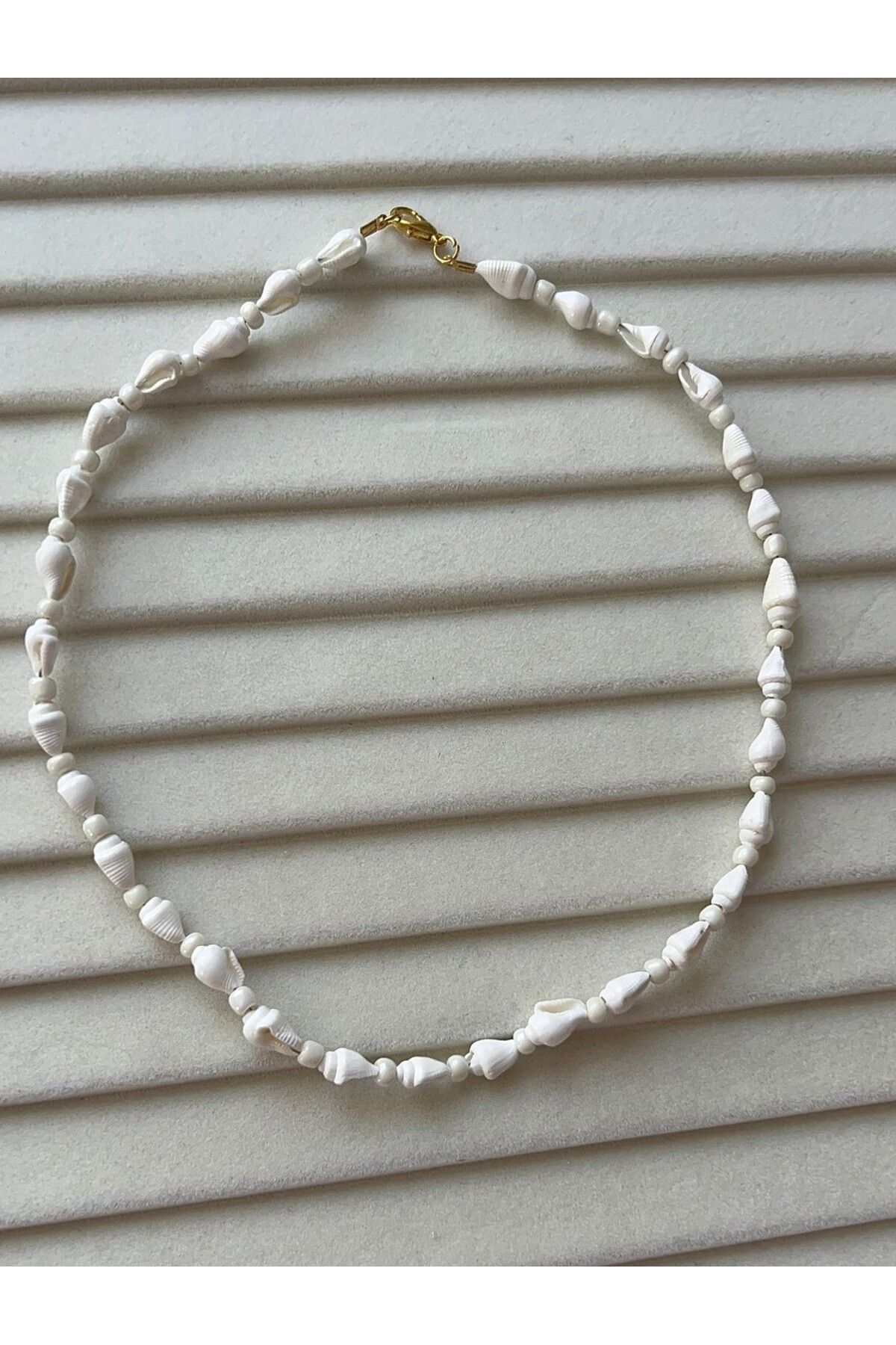 Goche-Natural White Seashell Summer Necklace - Women's Bohemian Beach Accessory 1