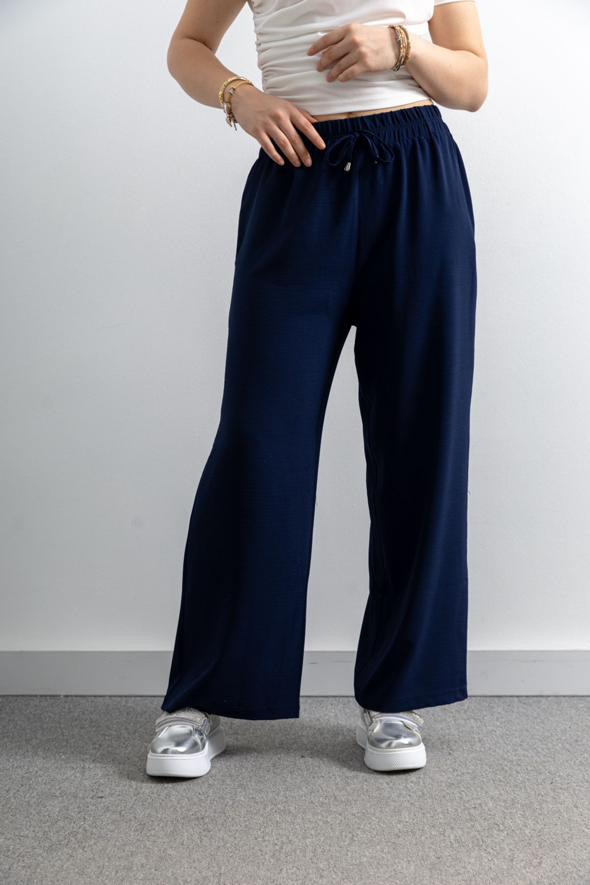 TUĞBA ERGÜL-Ayrobin Linen Trousers 3