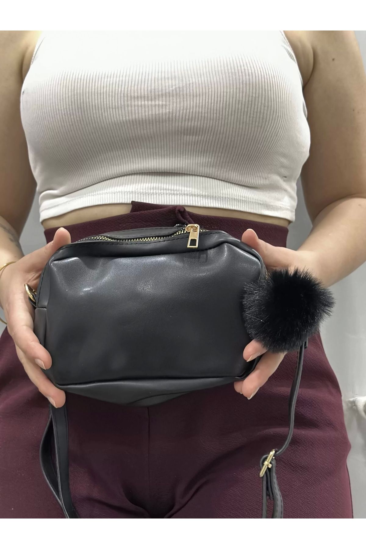 Işıltı kidss-Pompom Black Skin Bag 4