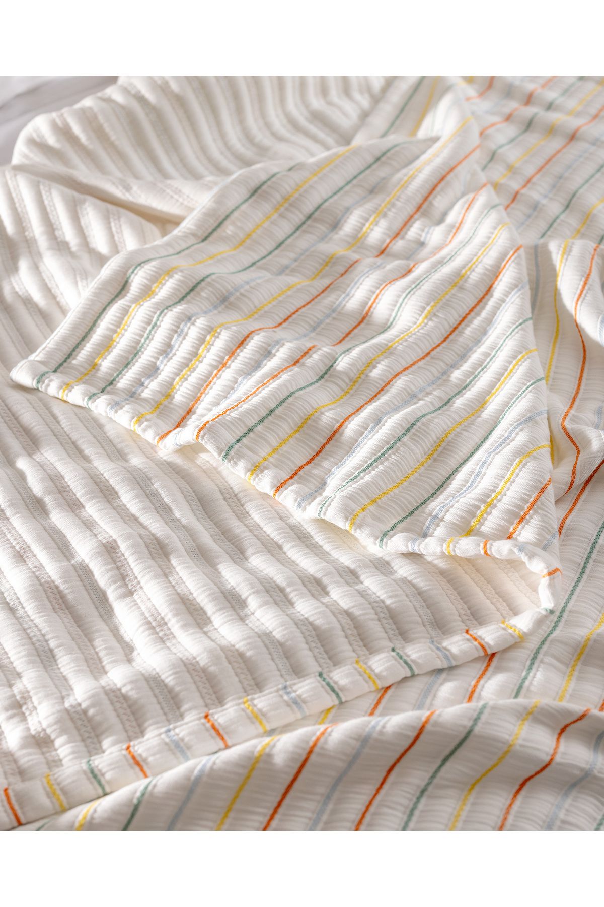 Madame Coco-Josselin Double Cotton Bedspread - Colorful 6