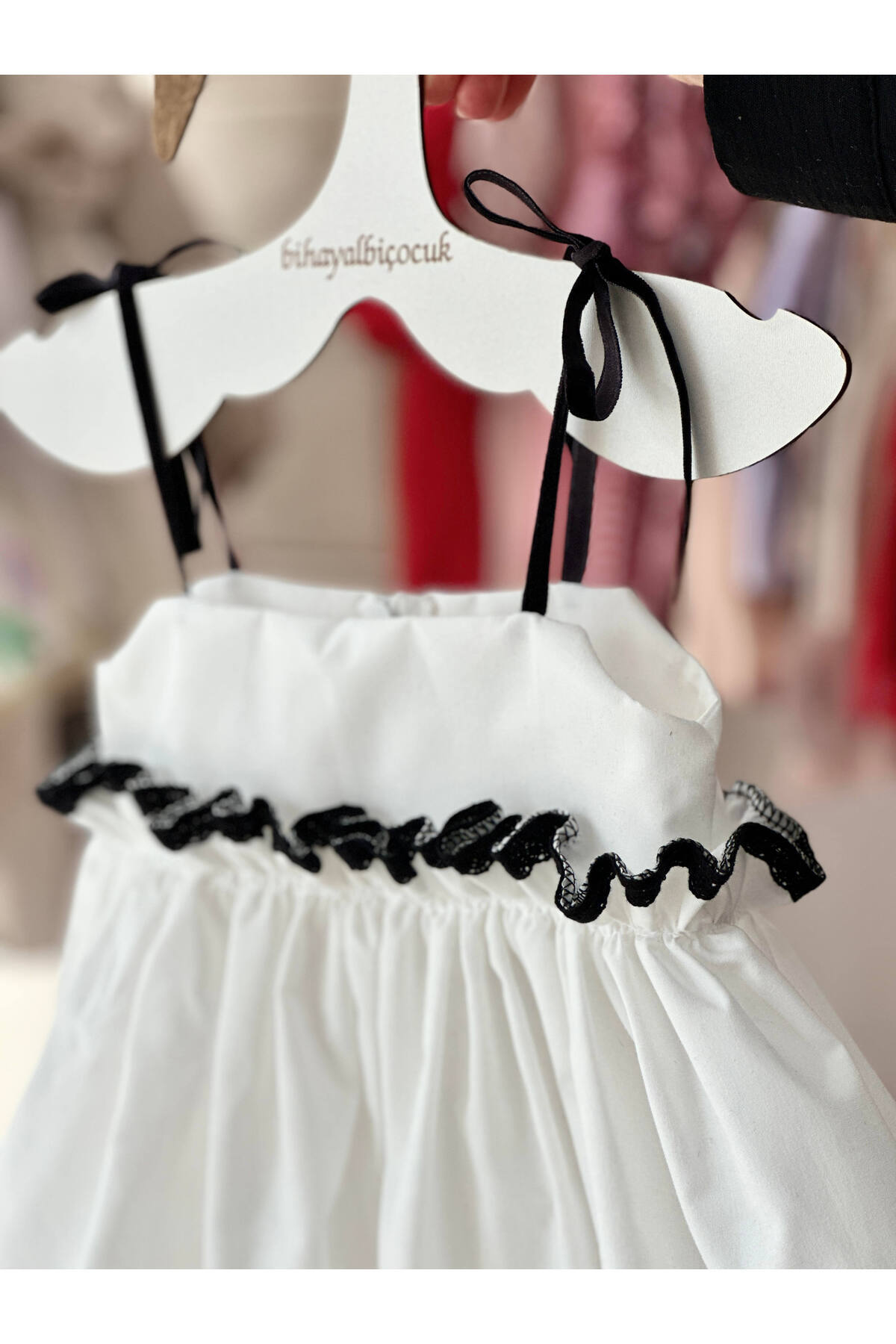BİHAYALBİÇOCUK Pera Beyaz Askılı Elbise fotoğrafı 5 (önizleme)