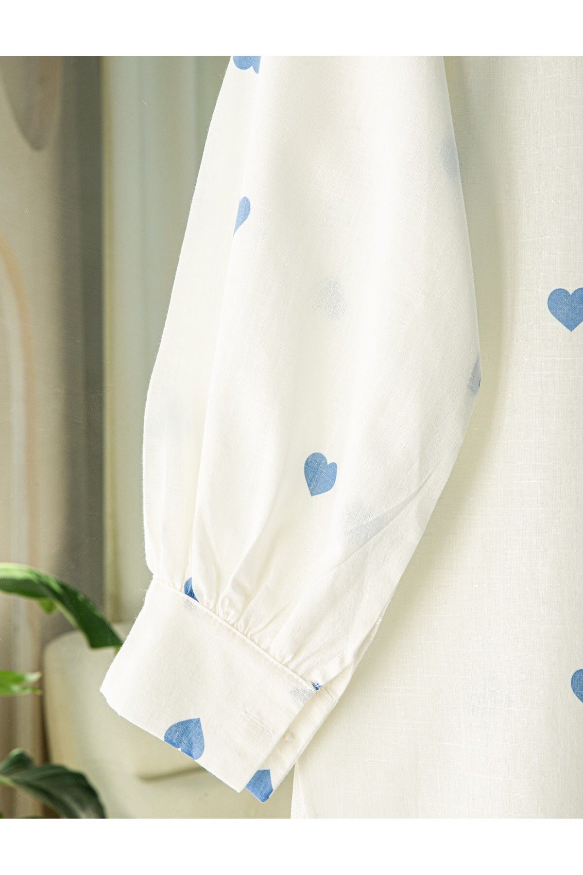 Modamorfo-Heart Detailed Buttoned Long Back Silk Cotton Shirt - White 3
