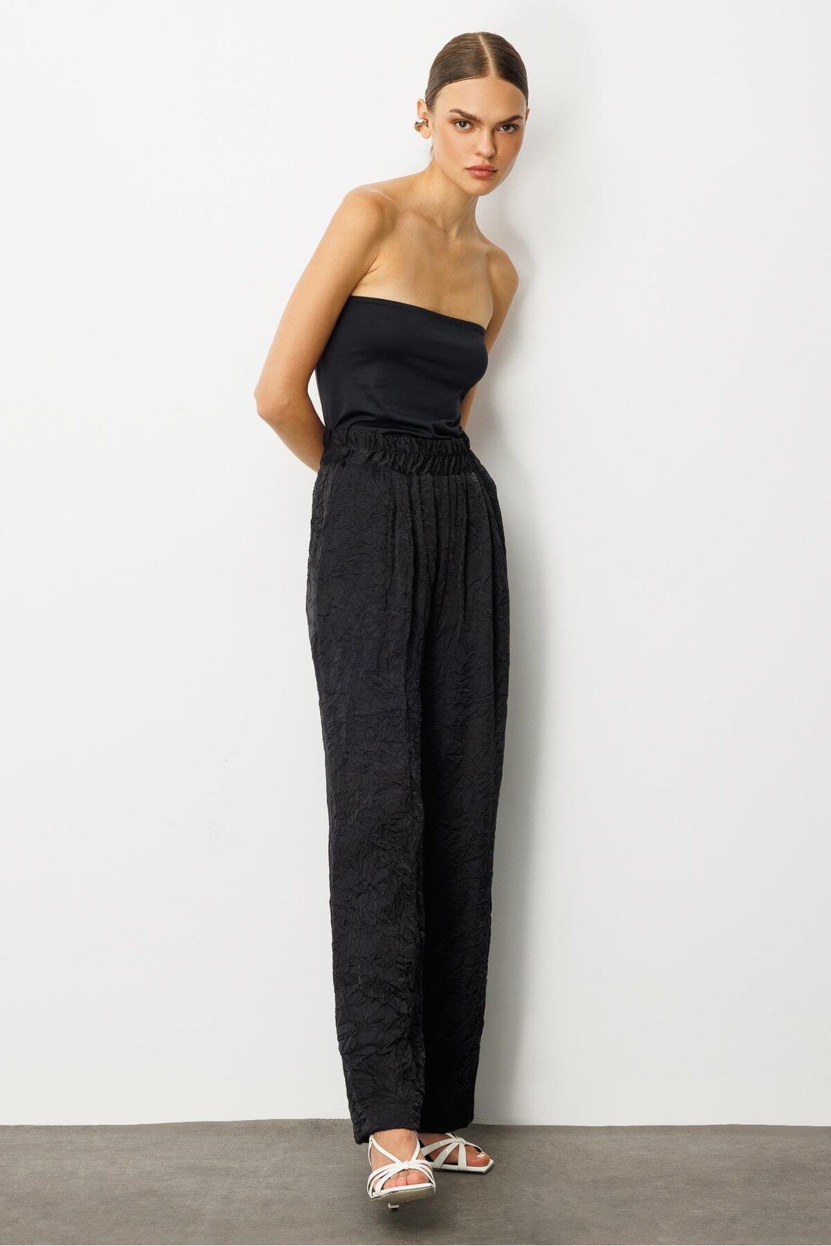 Moda İlgi-Modailgi Elastic Waist Side Pocket Pleated Detailed Trousers - 15052 Black 3