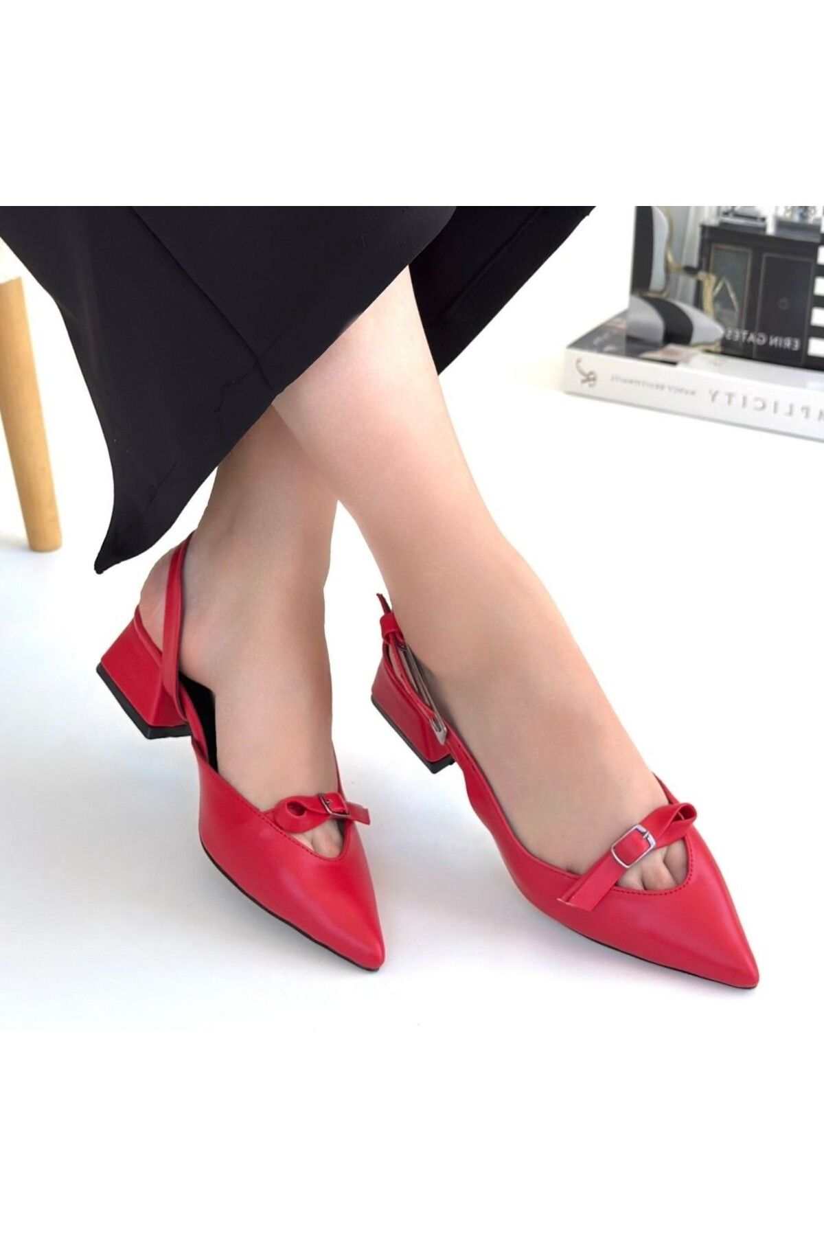 Zerenyus-Rewat Red Stylish Heeled Shoes 4