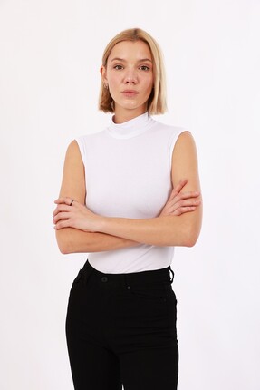 Yade Fashion Kadın Kolsuz Bluz – Beyaz