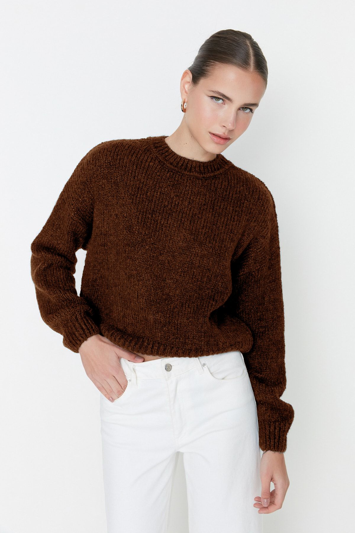 Trendyol Collection-Кафяв широк плетен пуловер с мека текстура TWOAW23KZ00185 3