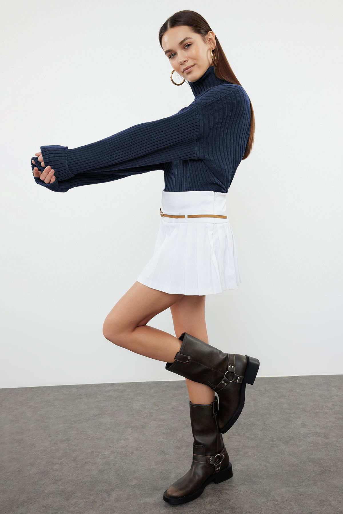 Trendyolmilla  Indigo Crop Basic Triko Kazak TWOAW22KZ0223 - Görsel 2